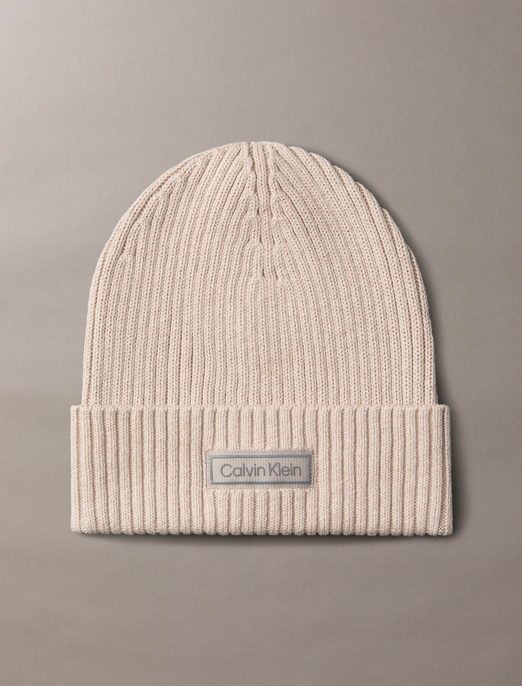 Calvin Klein Strickmütze »PATCH CHUNKY RIB COTTON BEANIE«, mit Markenlogo