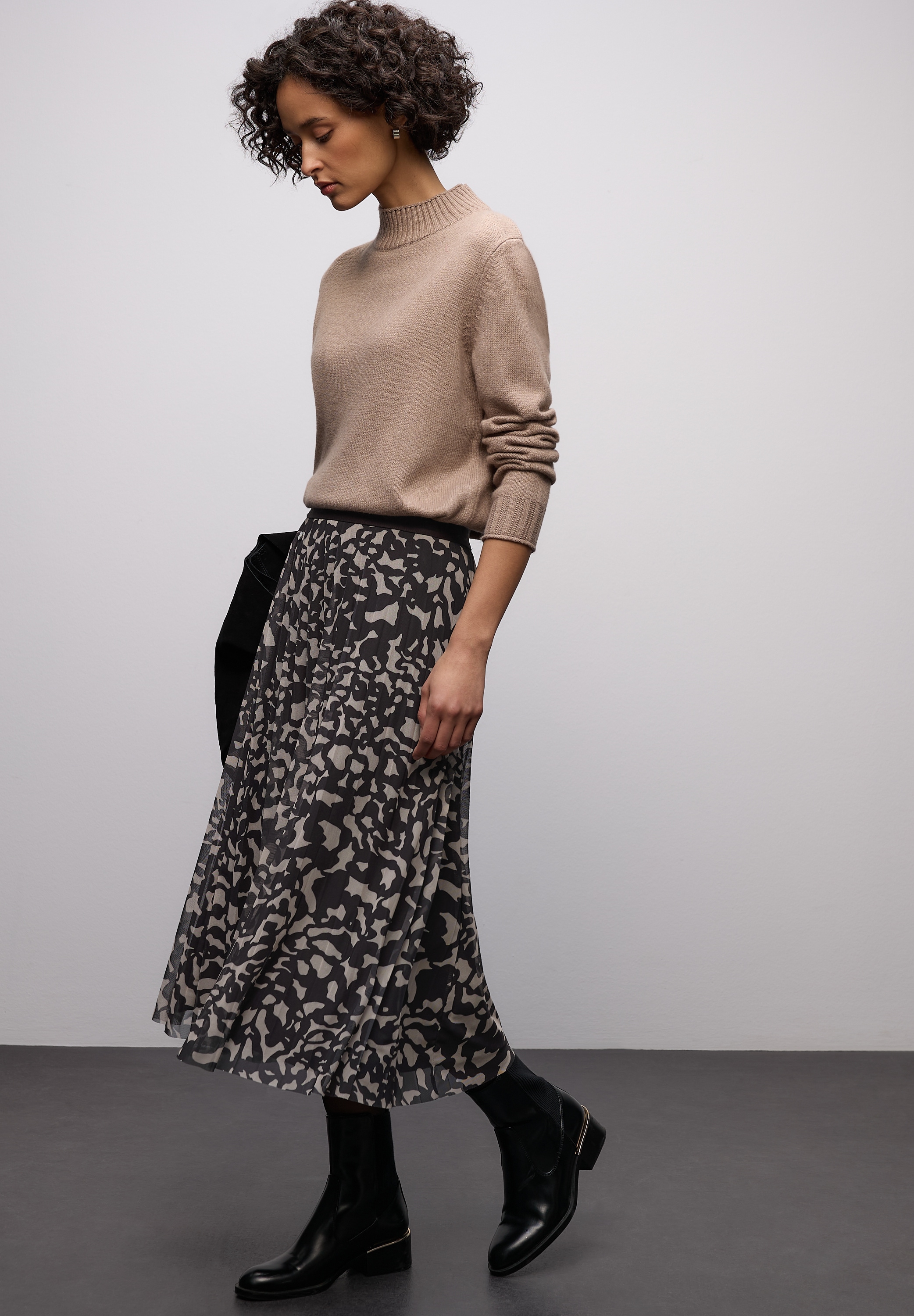 STREET ONE Jupe en maille mit Gummizug und grafischem Muster