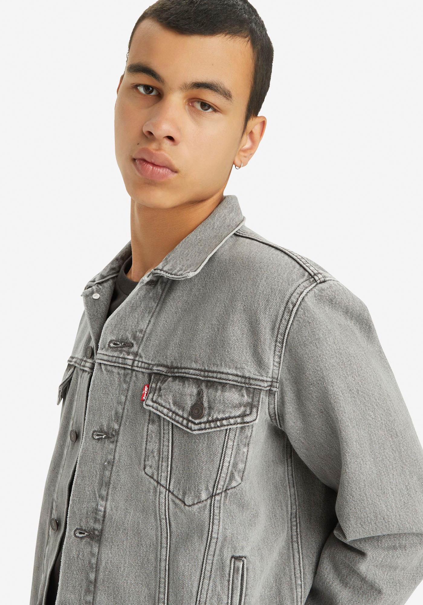 Levi's® Jeansjacke »VINTAGE FIT TRUCKER JKT«, ohne Kapuze, mit Knopfleiste