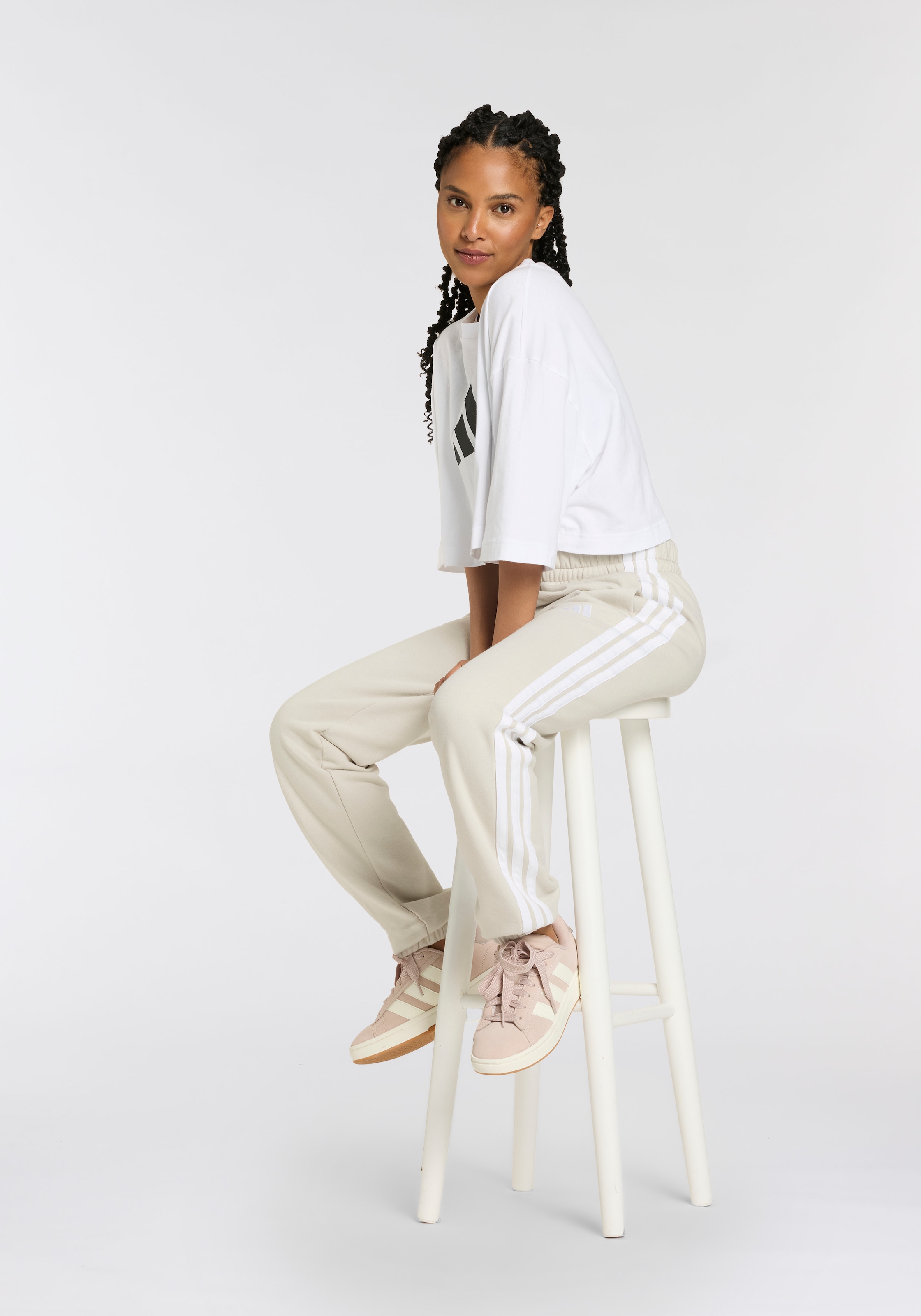 adidas Sportswear Sneaker »GRAND COURT ALPHA«  Design inspiriert vom adidas Campus 00