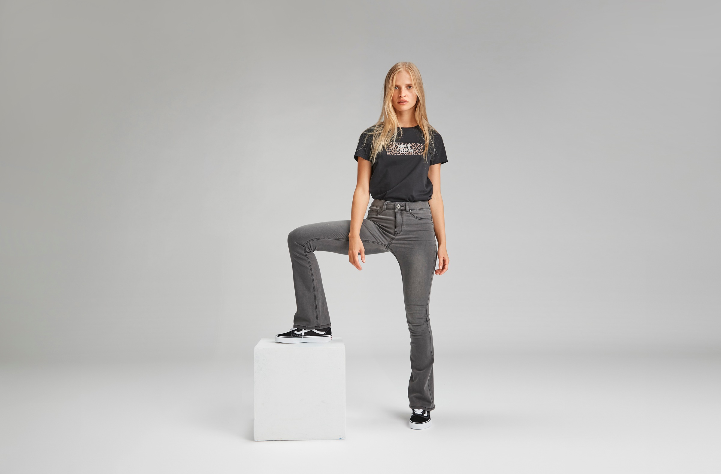 Arizona Bootcut-Jeans »Ultra Stretch«, High Waist mit Shapingnähten