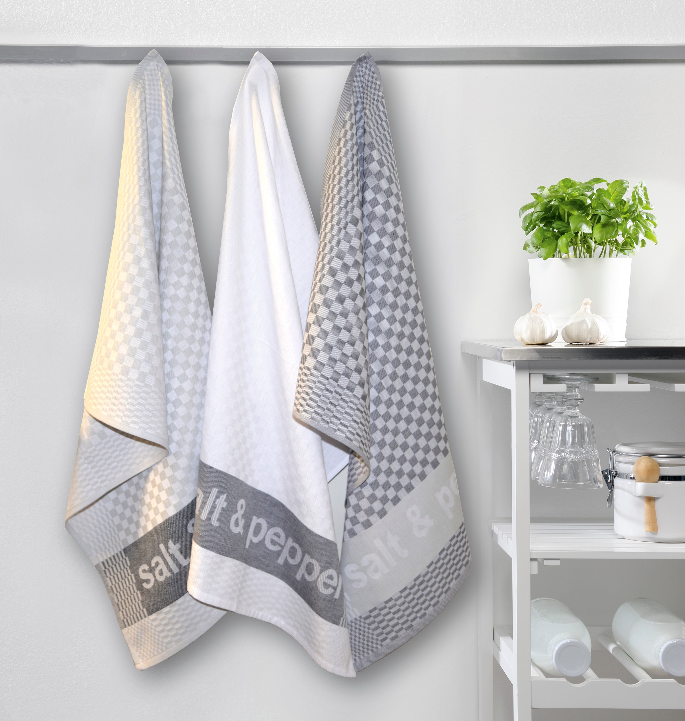 Dyckhoff Geschirrtuch "Salt & Pepper, Maße je Tuch ca. 50x70 cm" mit drei verschiedenen Motiven