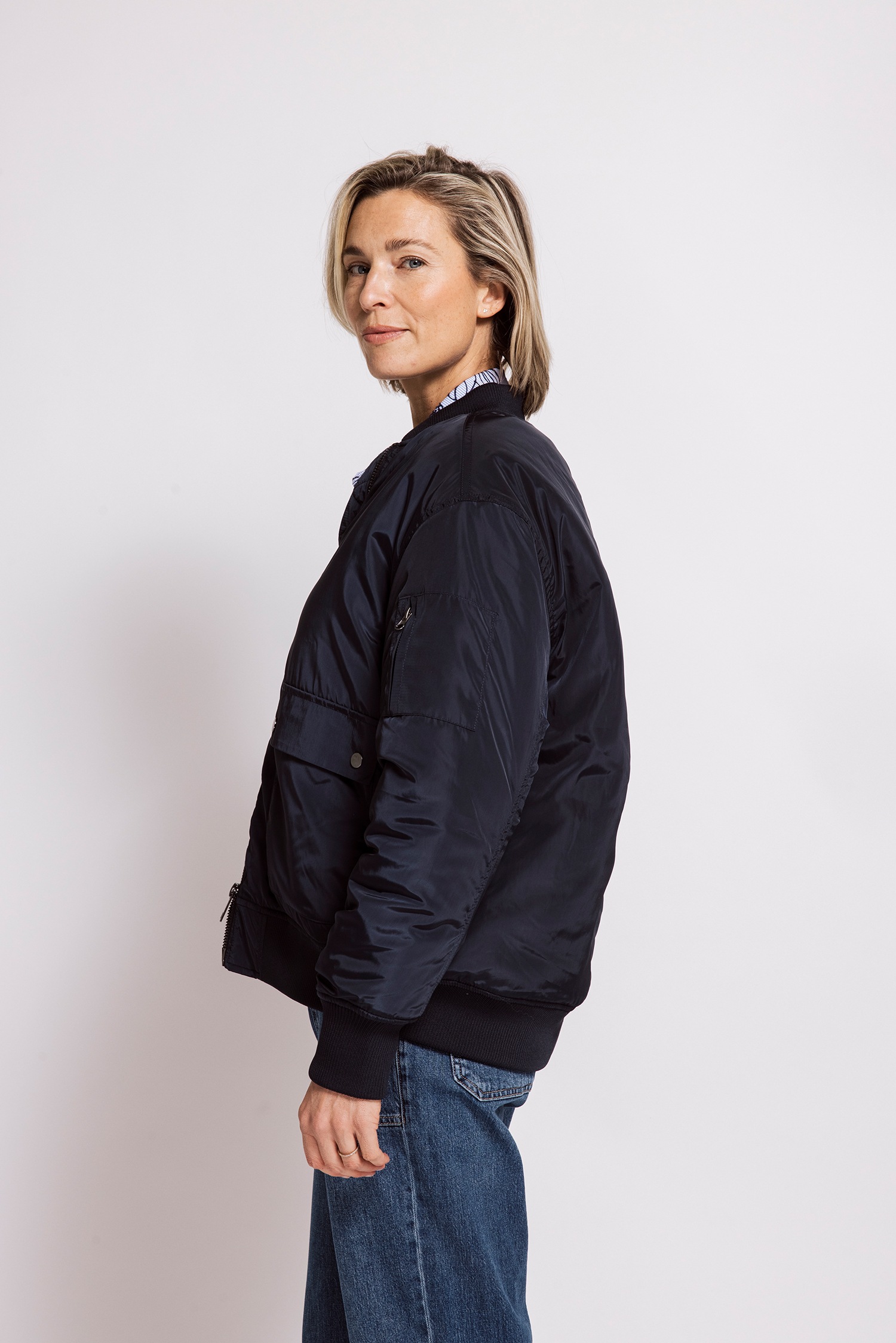 Zhrill Jackenblazer »JULIE LOOSE« Blouson - Casual Stil, lockere Passform, aus Kunstfaser, unifarben