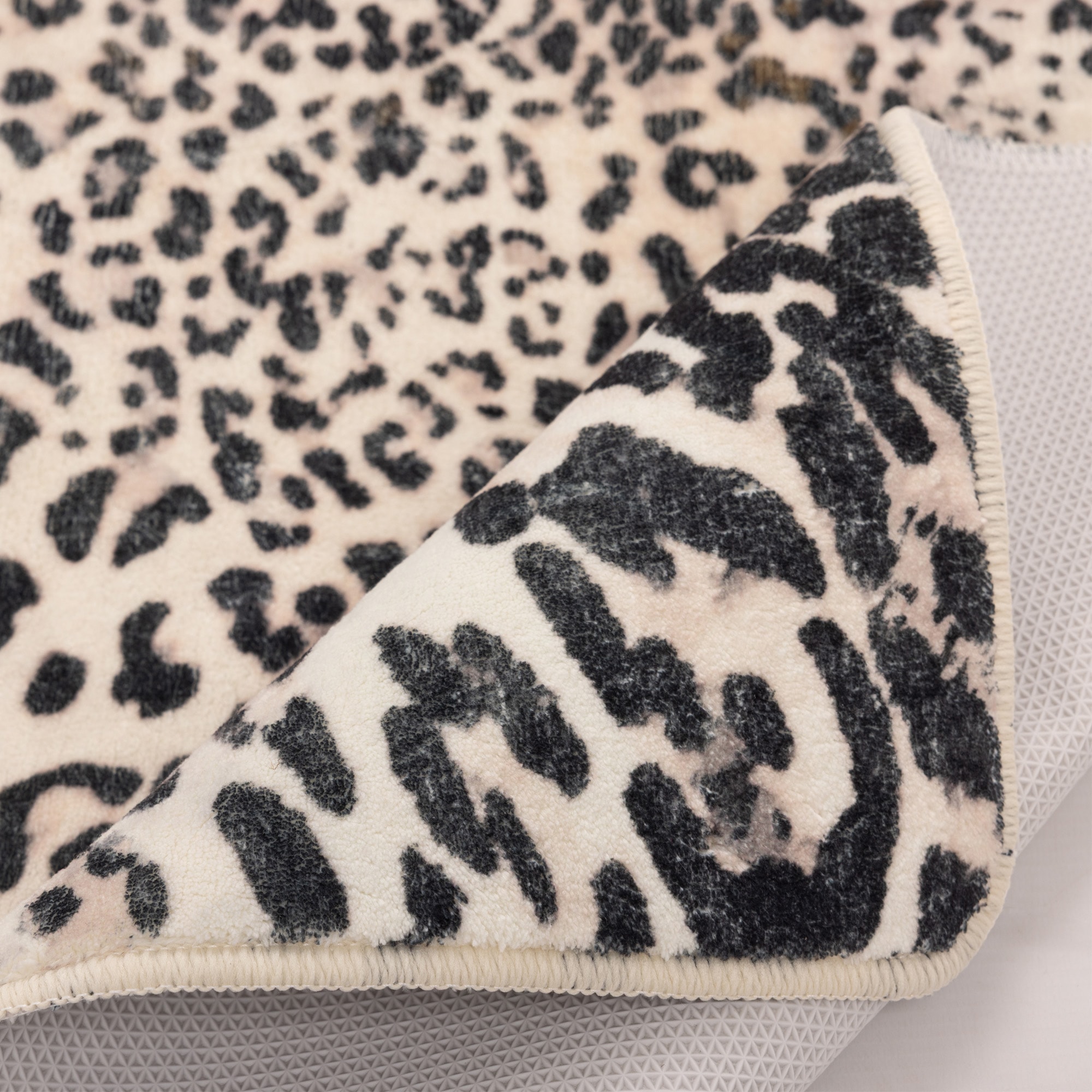 Gino Falcone Badematte »Aquata GF-162, Badvorleger, Badezimmer Teppich« Höhe 7 mm rutschhemmend beschichtet fussbodenheizungsgeeignet Badteppich, bedruckt, Leopardenmuster, rechteckig