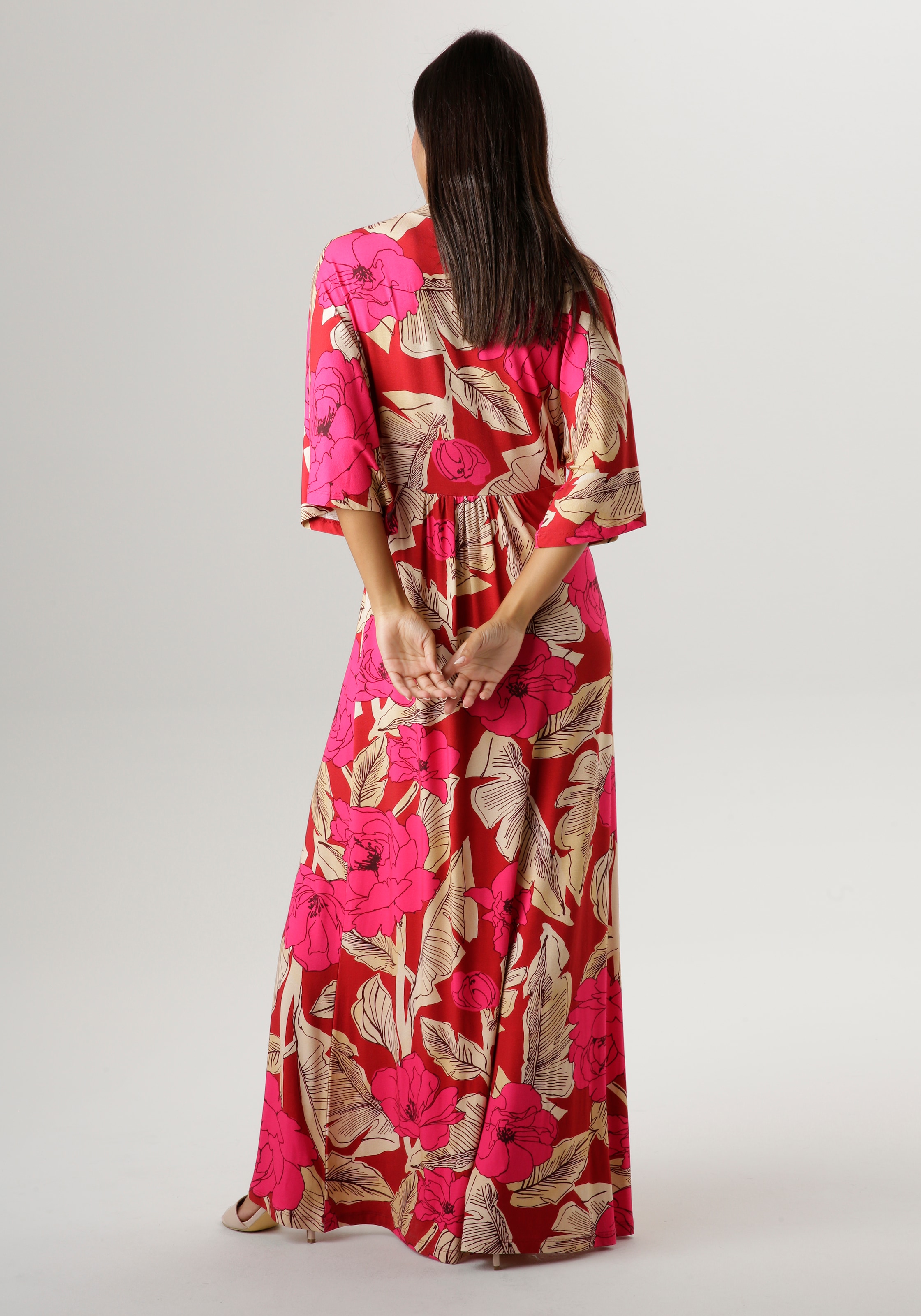 Aniston SELECTED Sommerkleid, mit grossflächigem Blüten- und Blätterdruck - NEUE KOLLEKTION