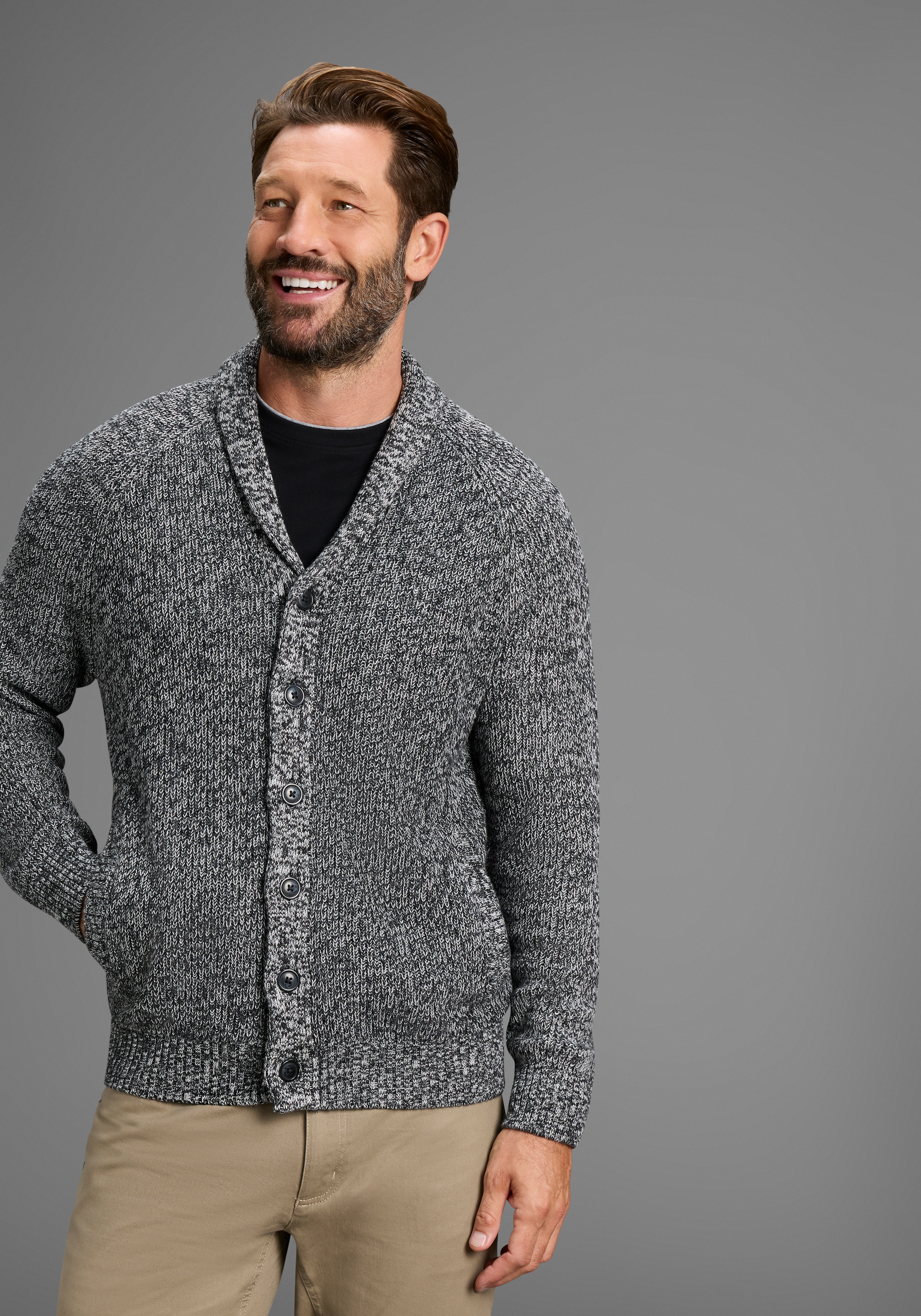 Image of Mans World Strickjacke "Mit Knopfleiste und Taschen" melierte Optik,weicher Griff, Perfekt für die kältere Jahreszeit