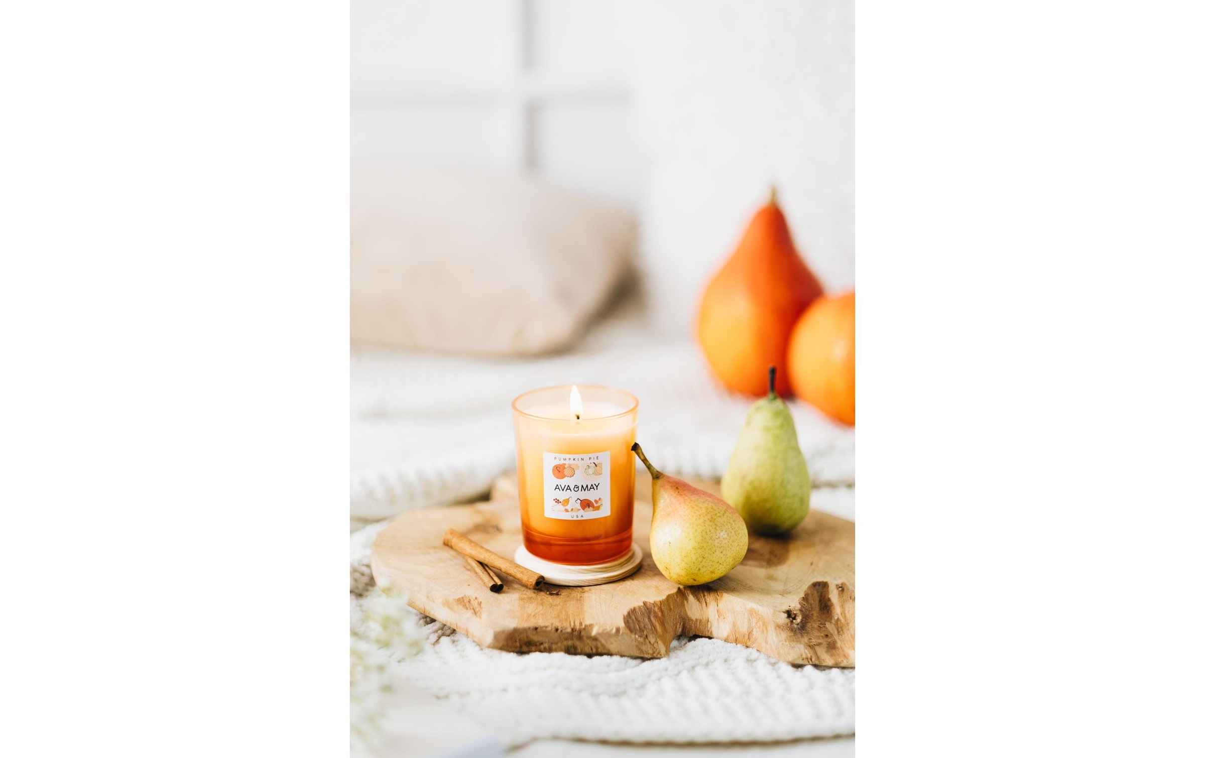 AVA & MAY Duftkerze »Pumpkin pie 180 g«, Holzart: Buche (Schweden)