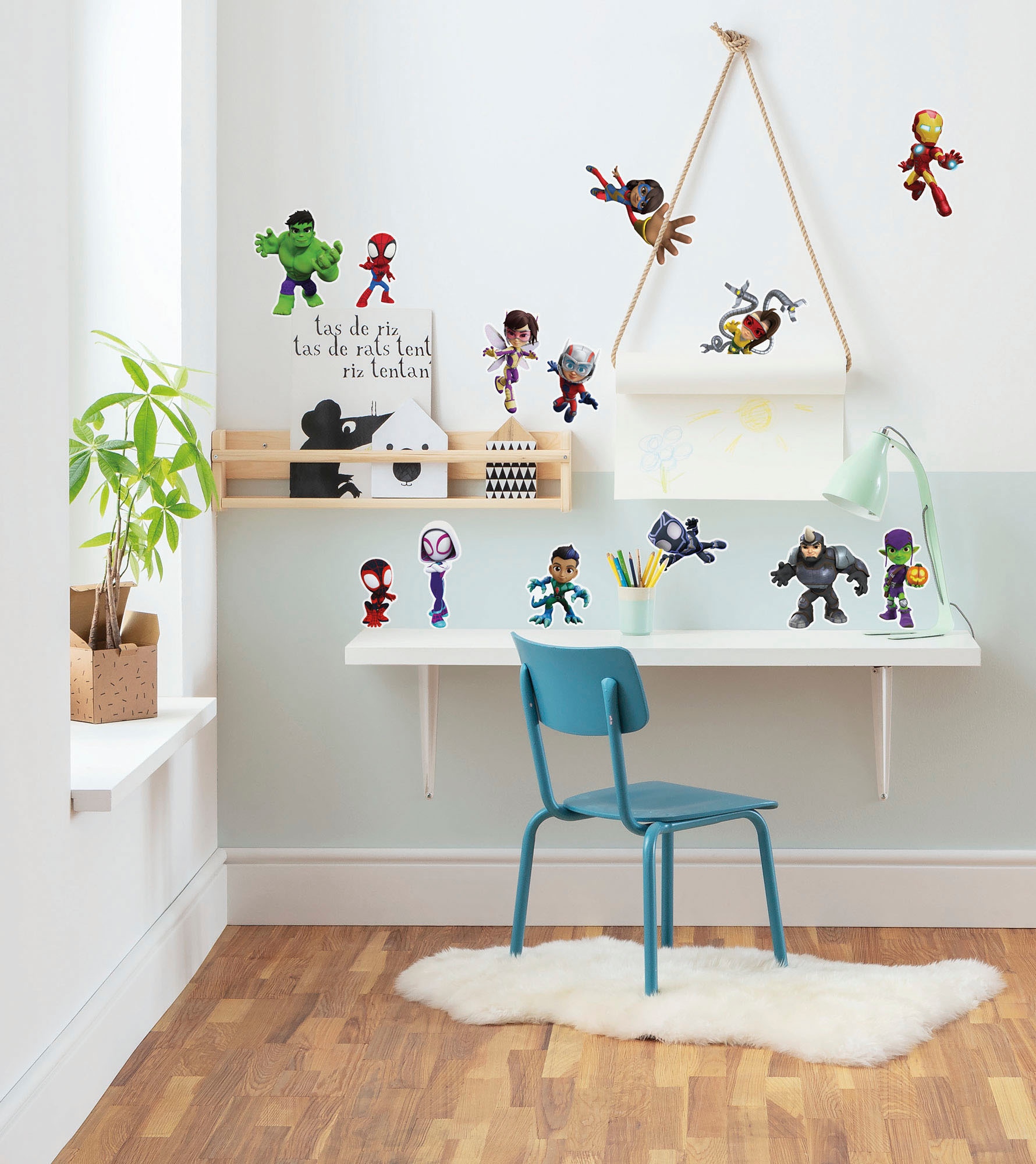 Image of Komar Wandtattoo "Spidey and Friends - Grösse 50 x 70 cm" selbstklebend, Wandsticker, Kinderzimmer