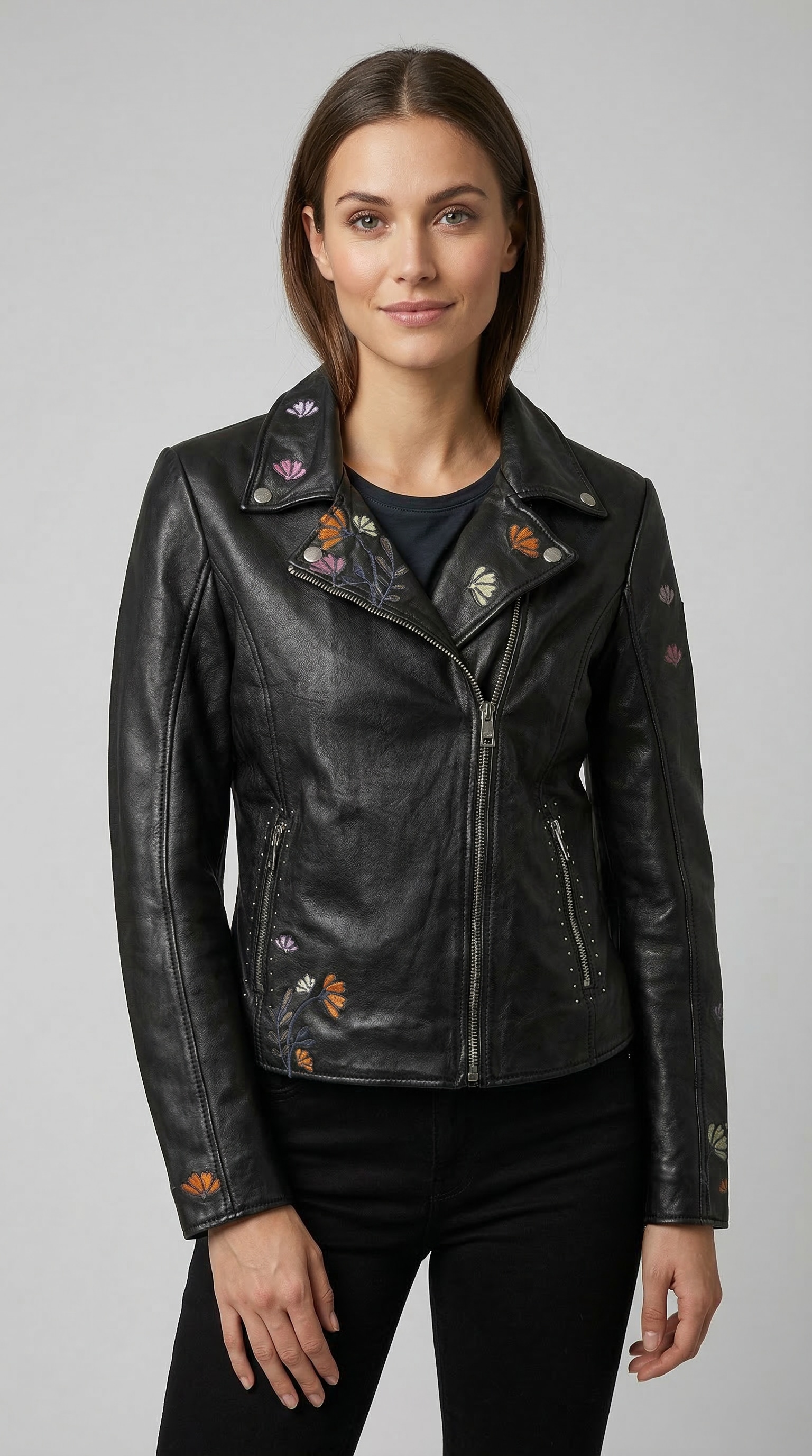 Image of Mauritius Lederjacke "MWFloral" mit floralen Stickereien und Nietenbesatz