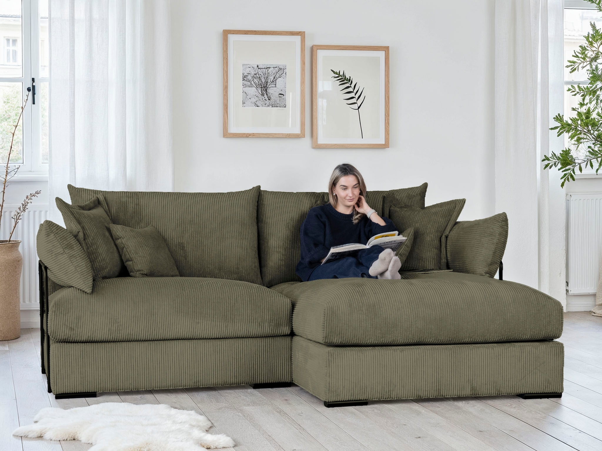 Image of Home affaire Ecksofa "Casa XXL L-Form, B: 247 cm" 4 Zierkissen, Mega-Sofa, in Cord oder Chenille-Struktur, Federkern