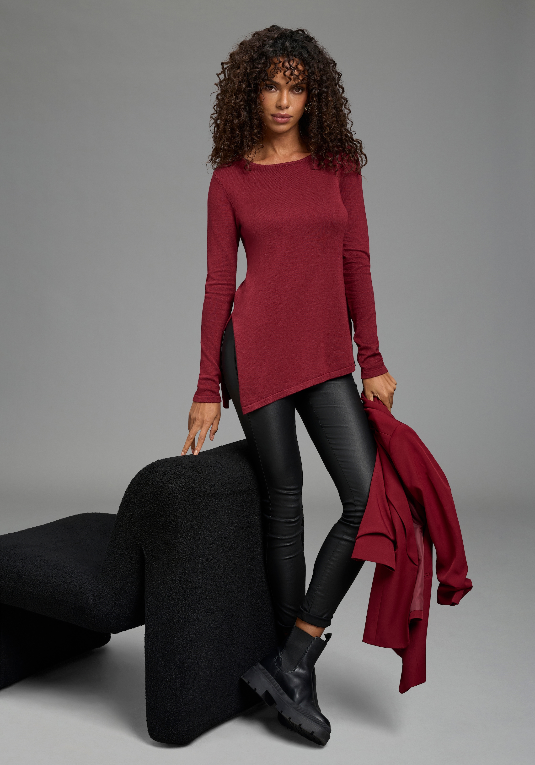 Bruno Banani Pull en tricot »mit asymmetrischem Saum und seitlichem Schlitz« col rond, longueur couvrant les hanches, coupe ajustée