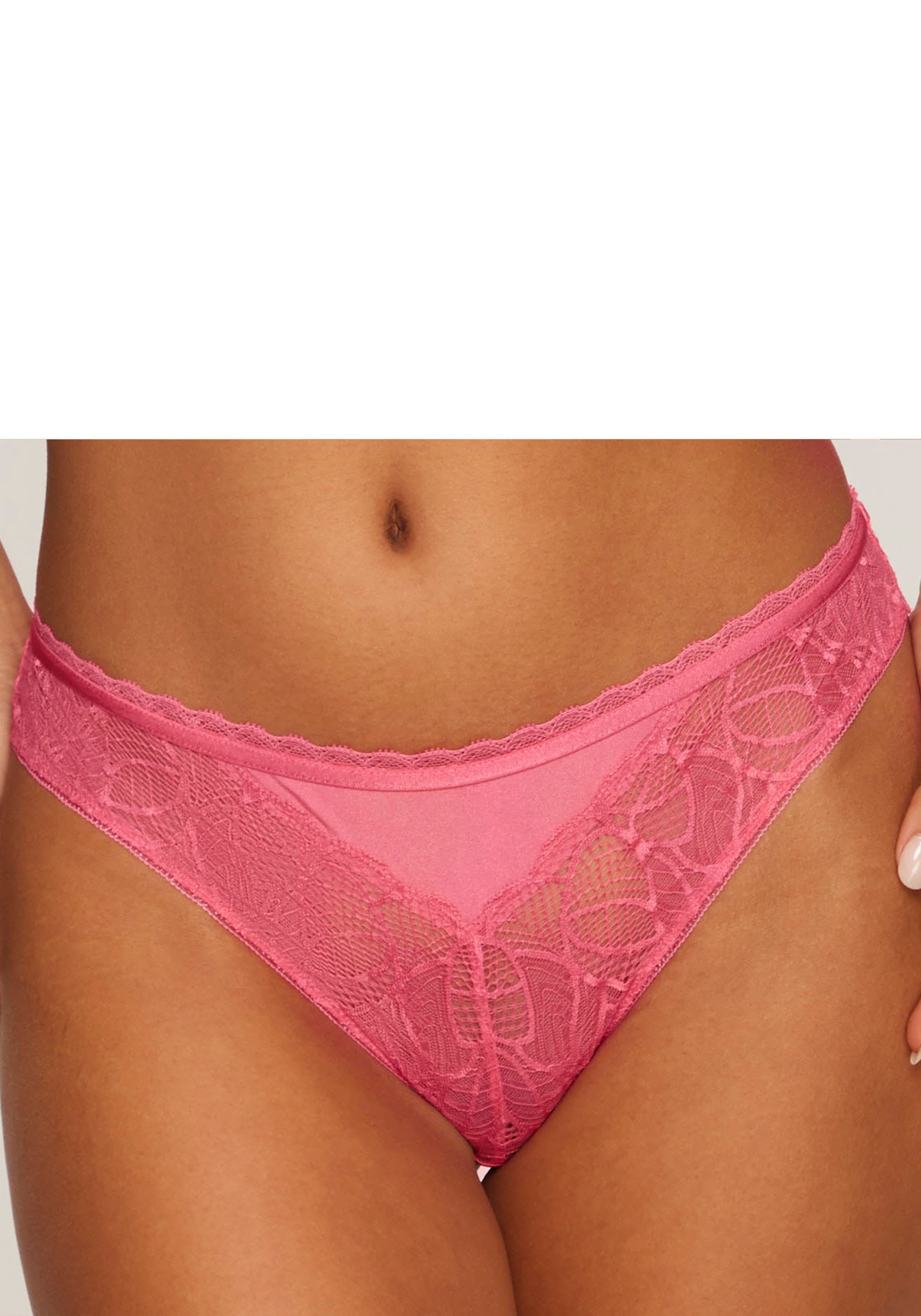 LASCANA Stringpanty »Alicia«, aus dezent transparenter Spitze