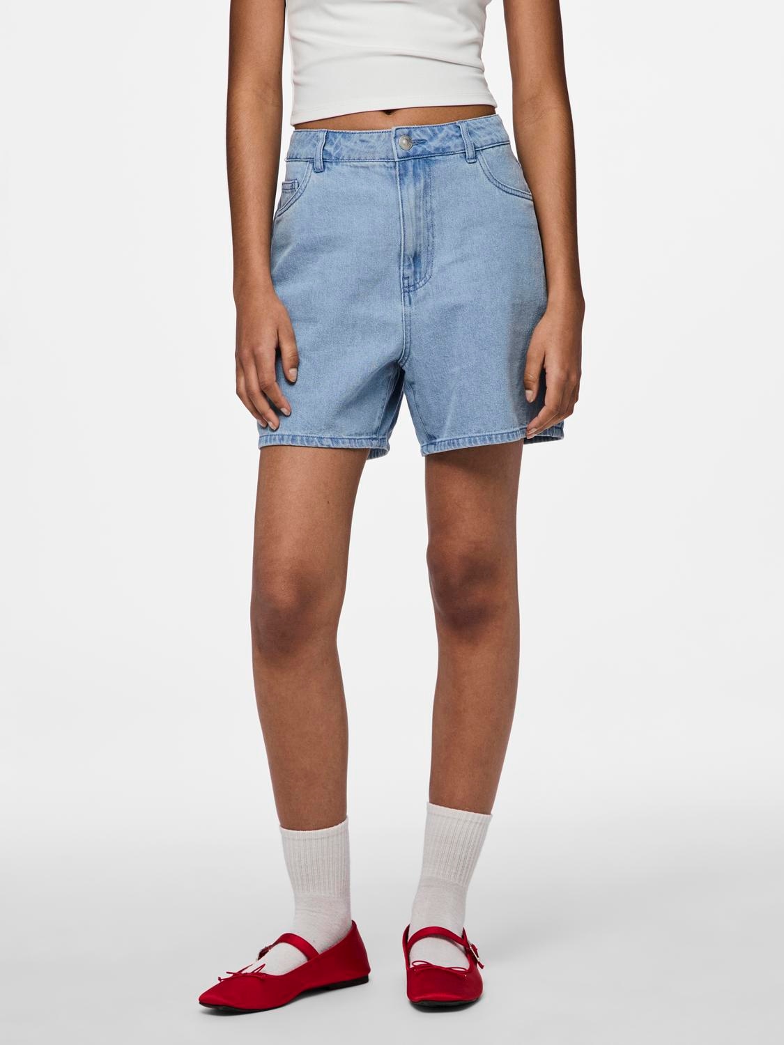 Image of pieces Jeansshorts "PCABBI MW SHORTS NOOS"