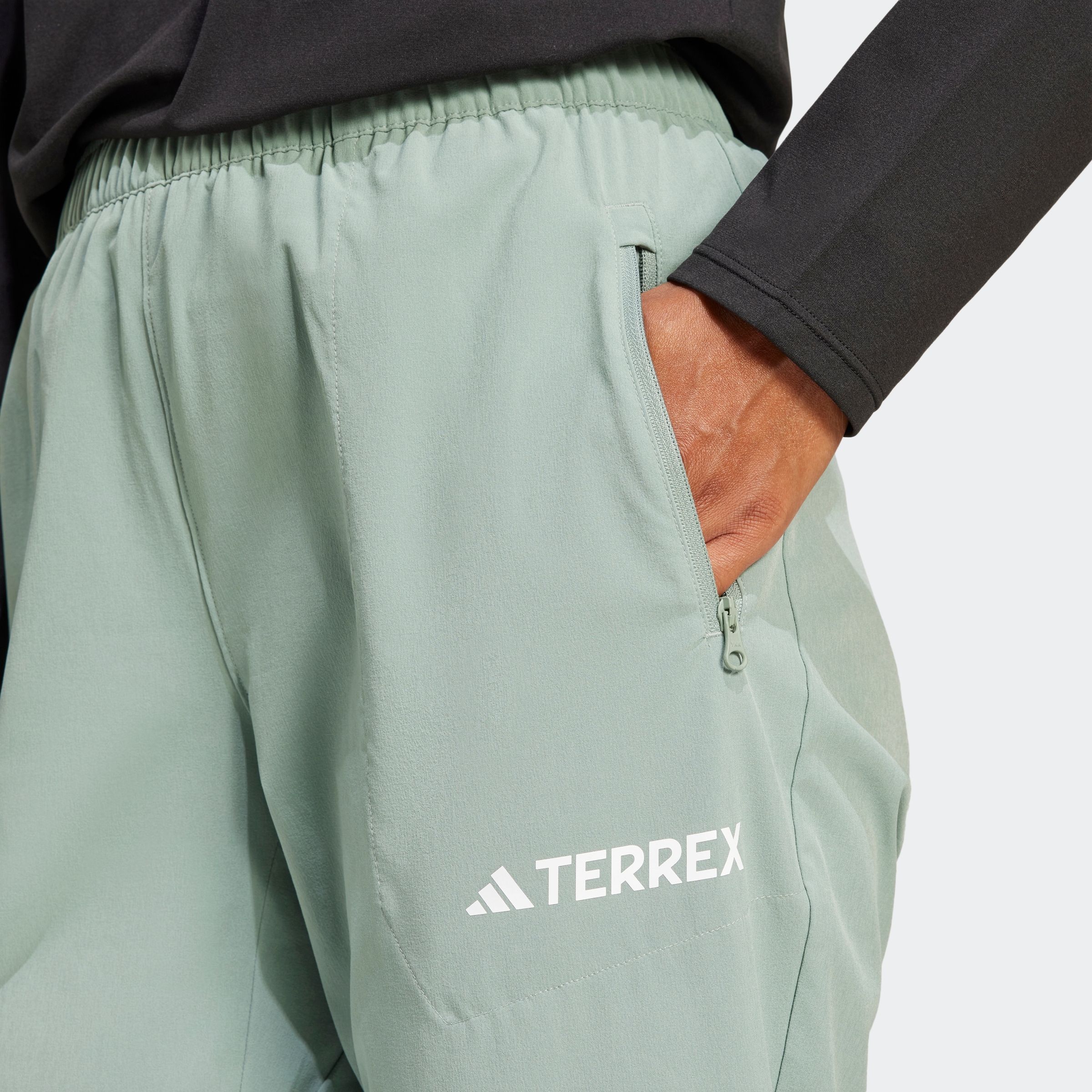 adidas TERREX Outdoorhose »W MT ESS PANTS«, (1 tlg.)