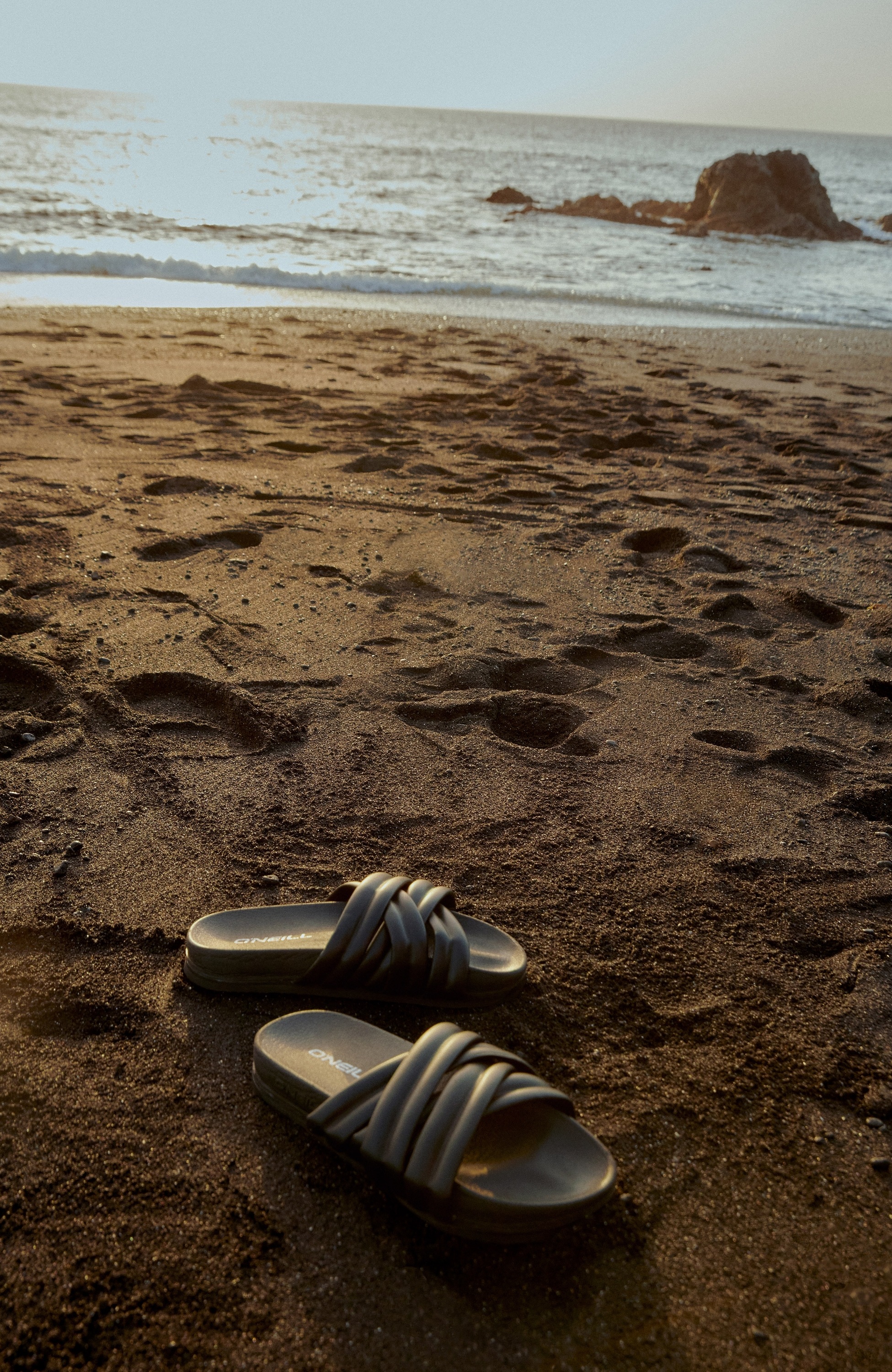 Image of O'Neill Sandale »PUFF CROSS OVER SLIDES« bei Ackermann Versand Schweiz