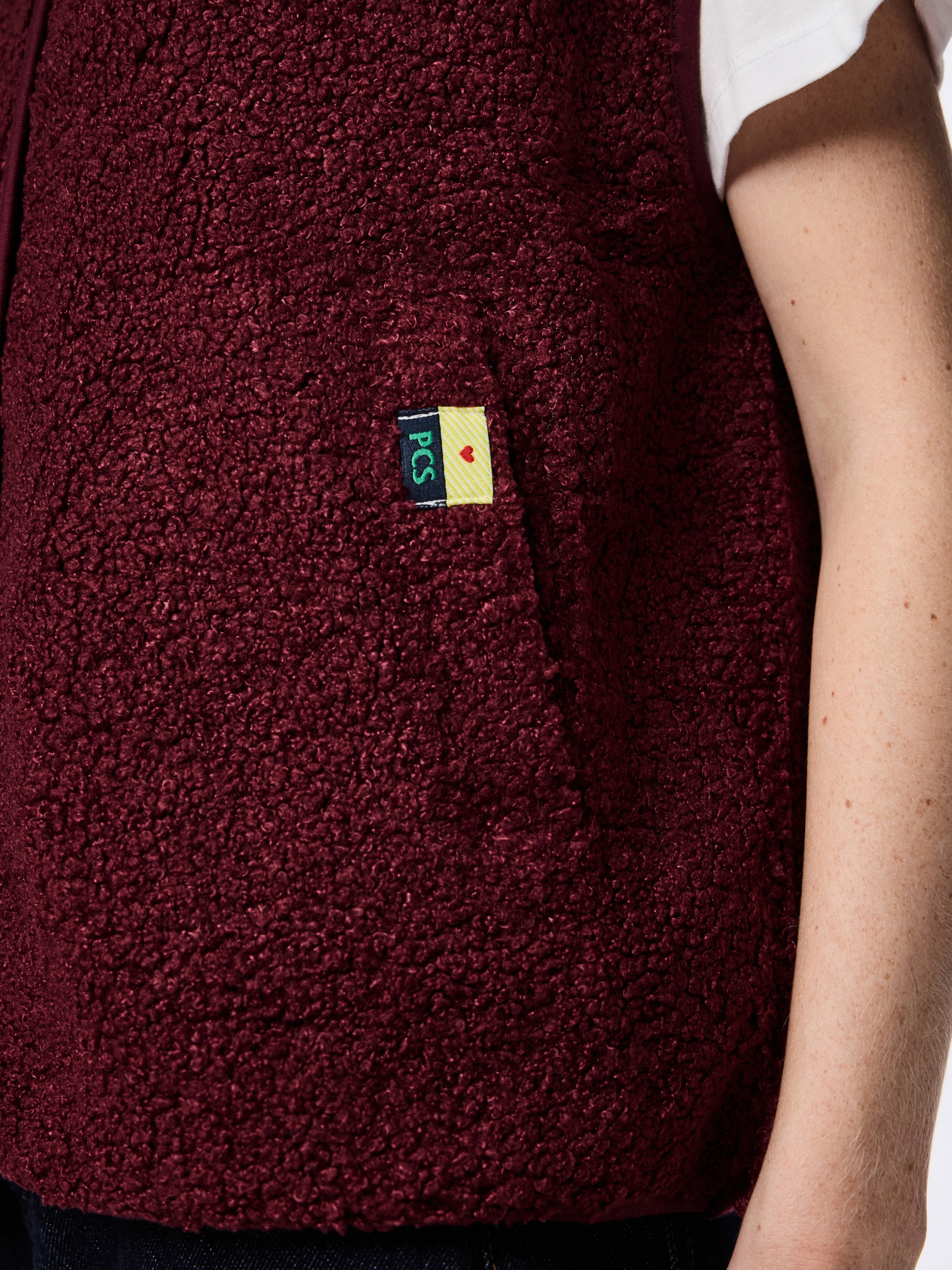 pieces Gilet en peluche »PCKATTY TEDDY VEST NOOS BC« Fibre synthétique, peluche