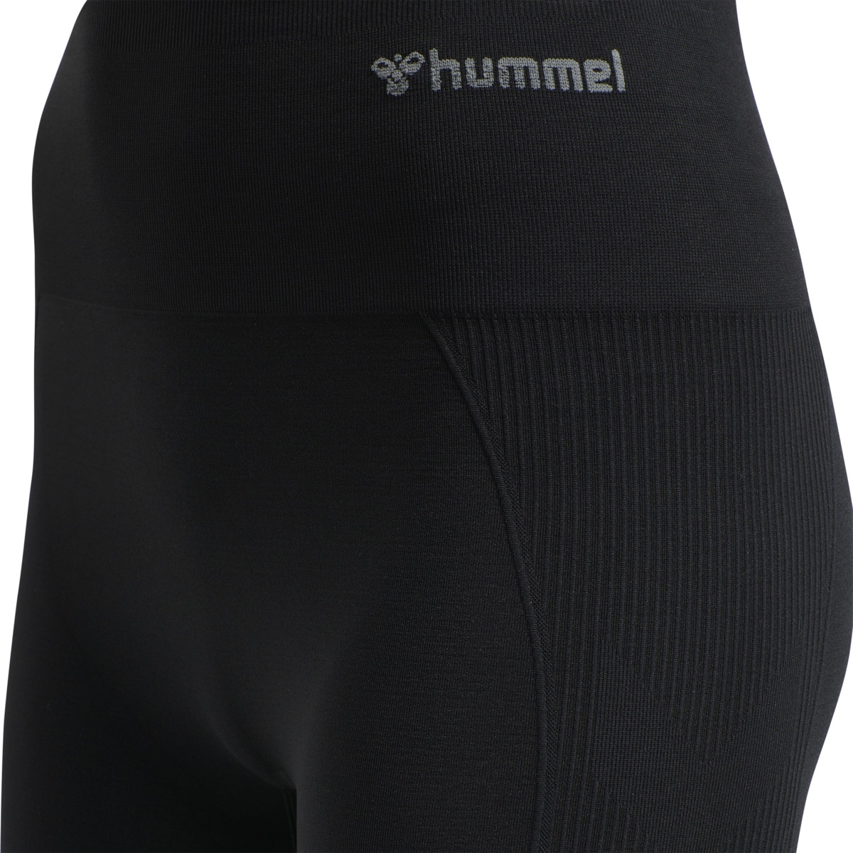 hummel Shorts »hmlTIF SEAMLESS SHORTS«, (1 tlg.)