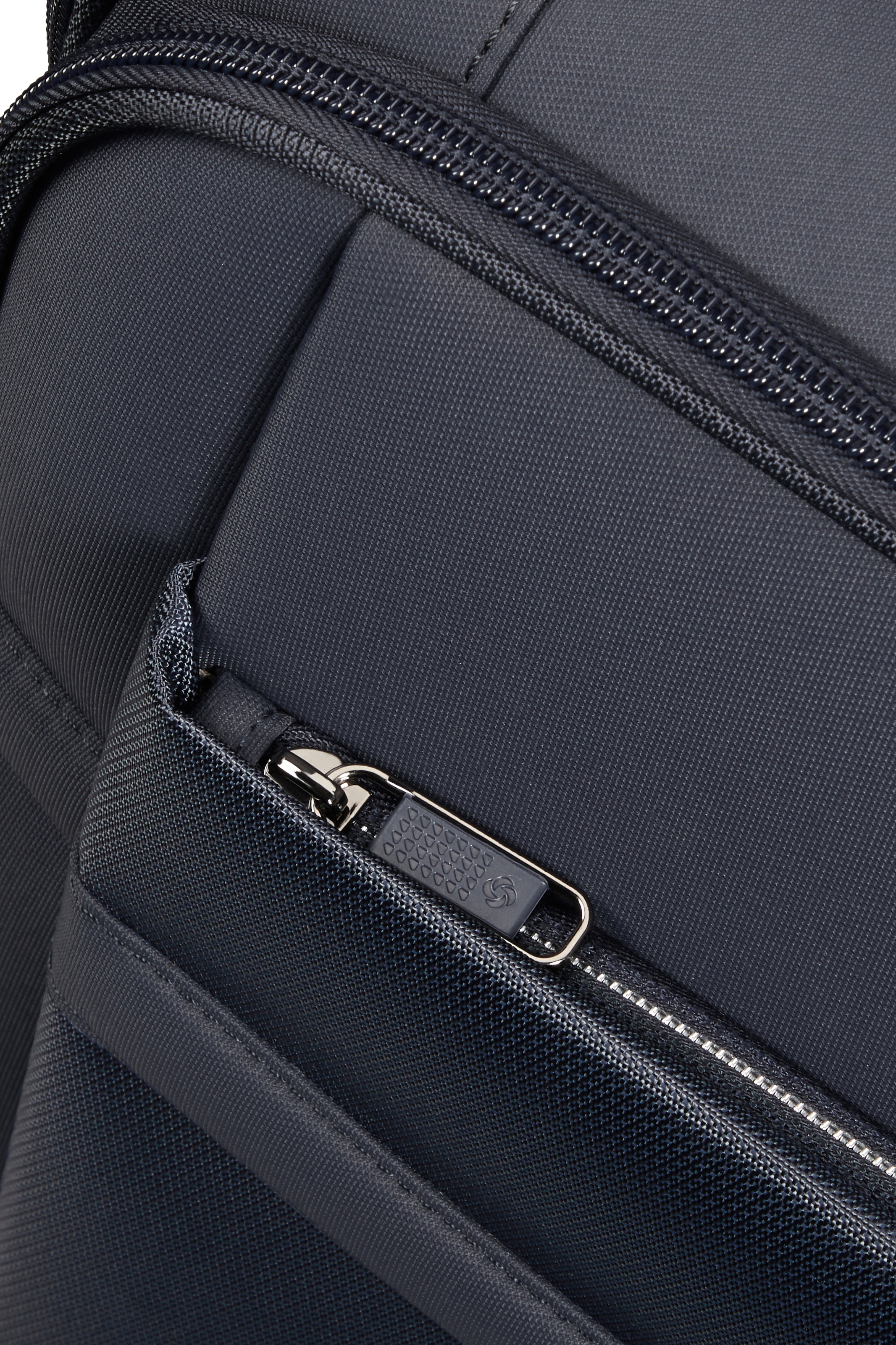 Samsonite Weichgepäck-Trolley »AIREA, verschiedene Grössen und Farben«, 4 Rollen, Weichschalen-Koffer Reisekoffer mit Volumenerweiterung bei M/L