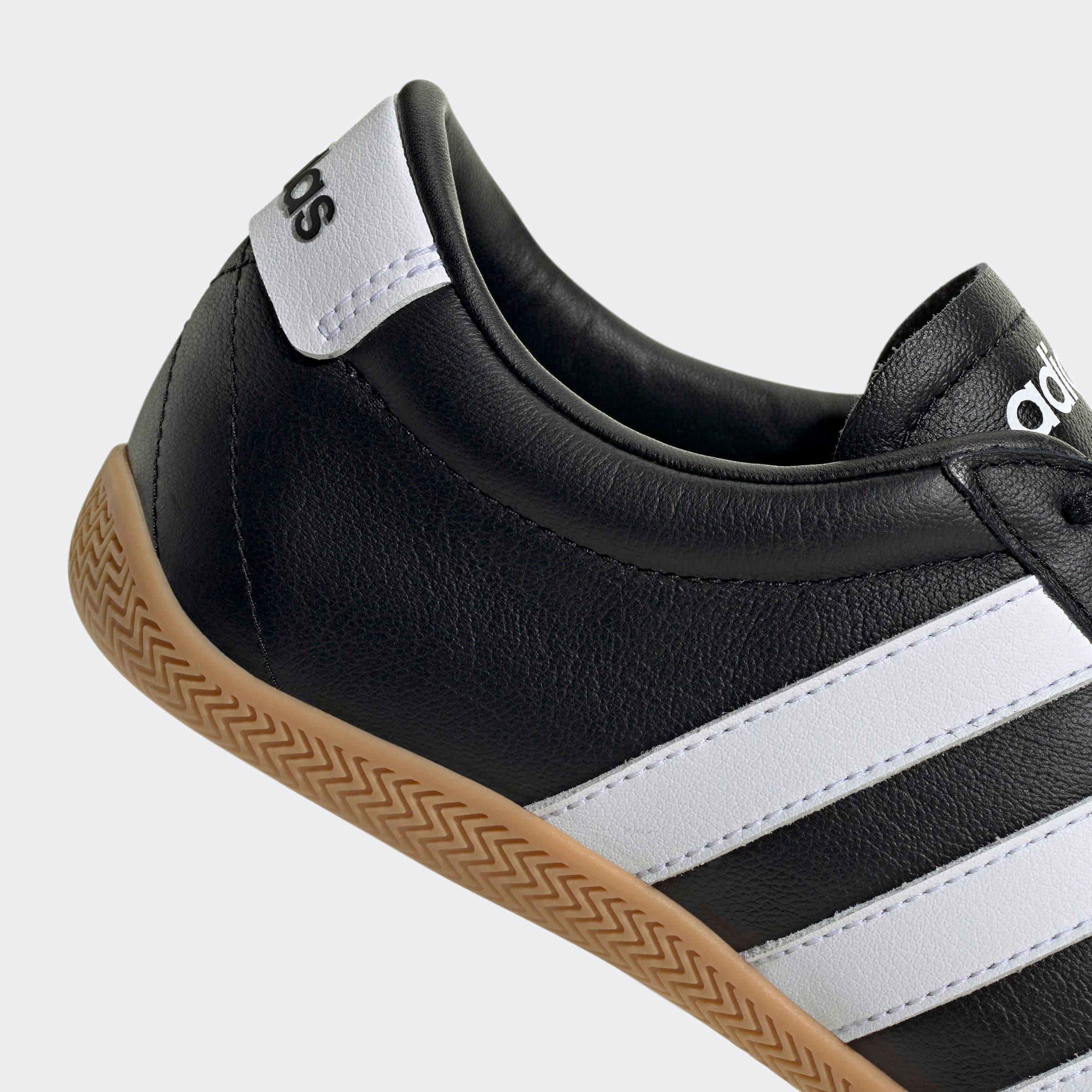 adidas Sportswear Sneaker »GRAND COURT LO E«, Design auf den Spuren des adidas Superstar