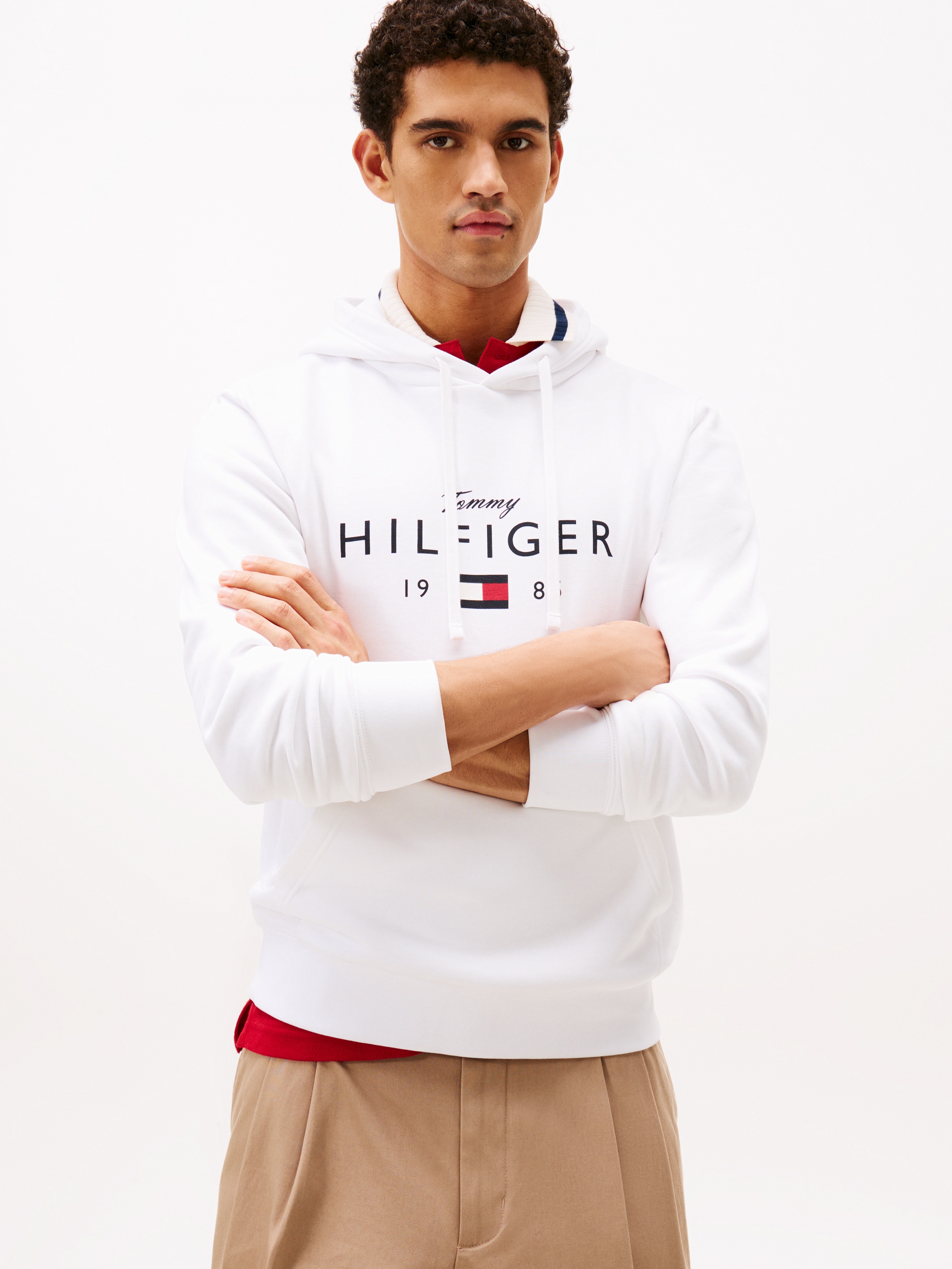 Image of Tommy Hilfiger Hoodie "BRAND LOVE BIG HILFIGER", mit Logo-Grafik, normale Passform