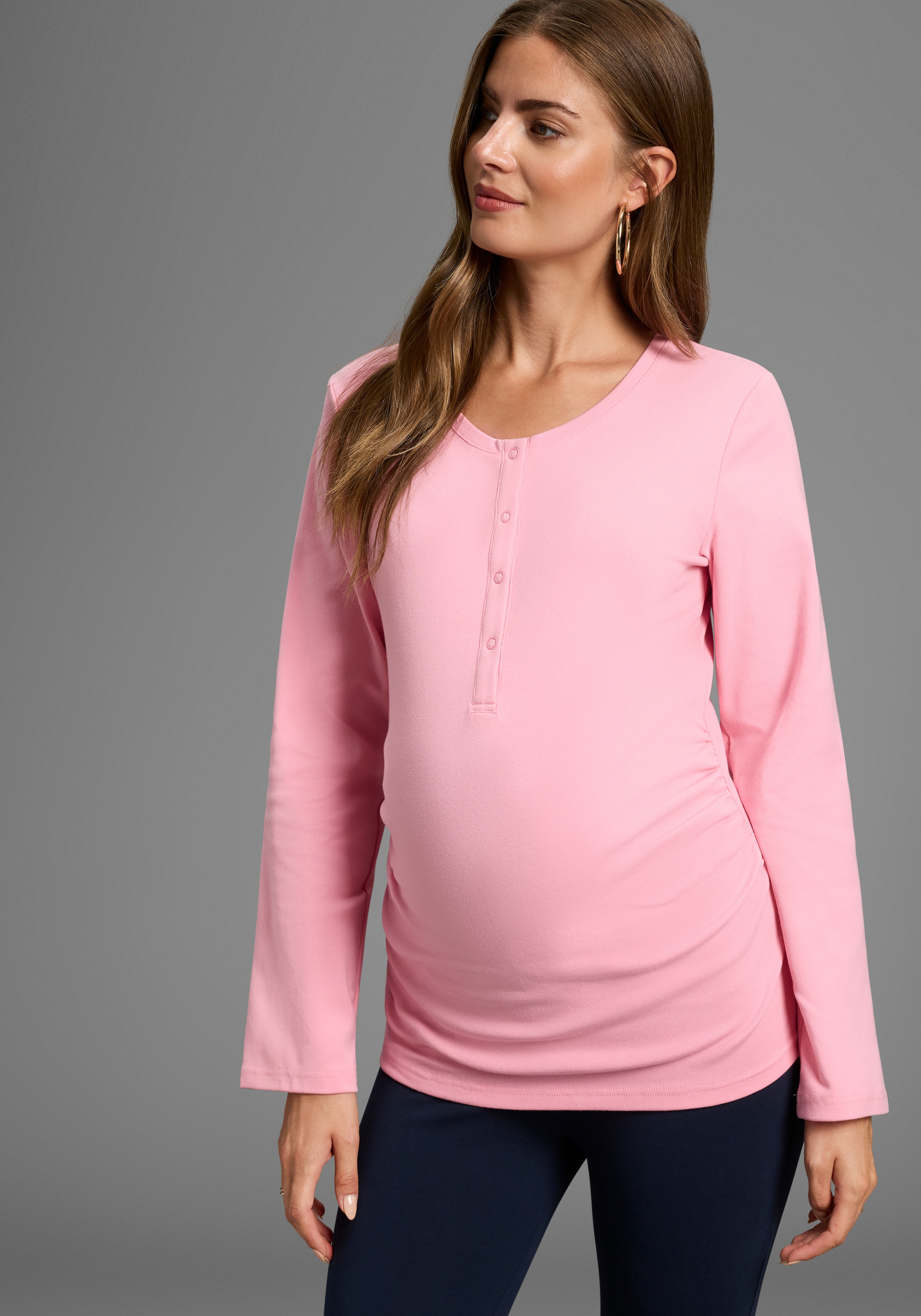Image of Neun Monate Umstandsshirt "2er Pack Stillshirts mit praktischem Ausschnitt" 2 Stk. 2er Pack Umstands-Shirt für Schwangerschaft und Stillzeit