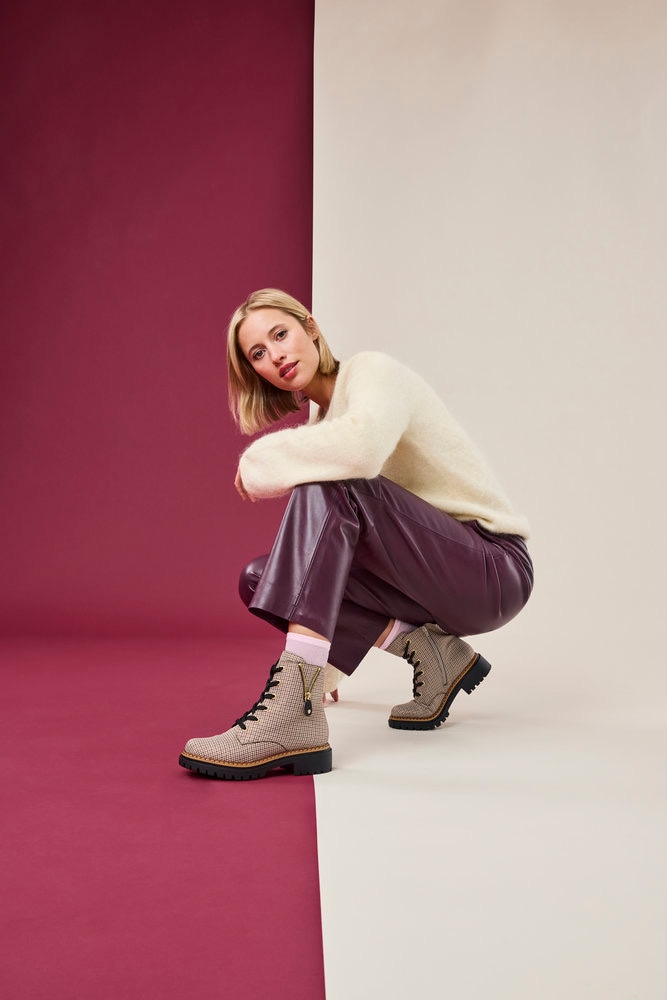 Rieker Bottes à lacets  Schnürboots, Herbstboots, Profilsohle, Blockabsatz, im Pepita-Look