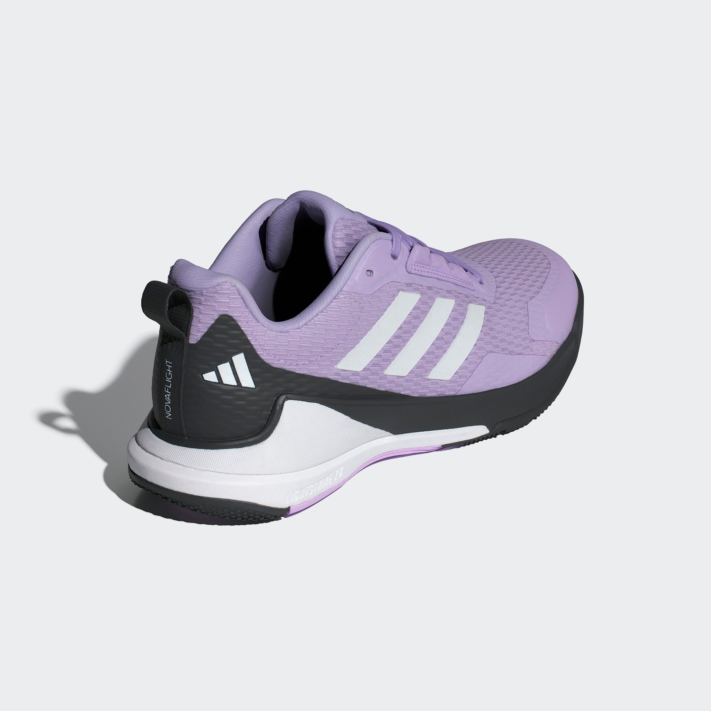 adidas Performance Hallenschuh »NOVAFLIGHT 2 INDOOR«, besonders geeignet für Handball und Volleyball
