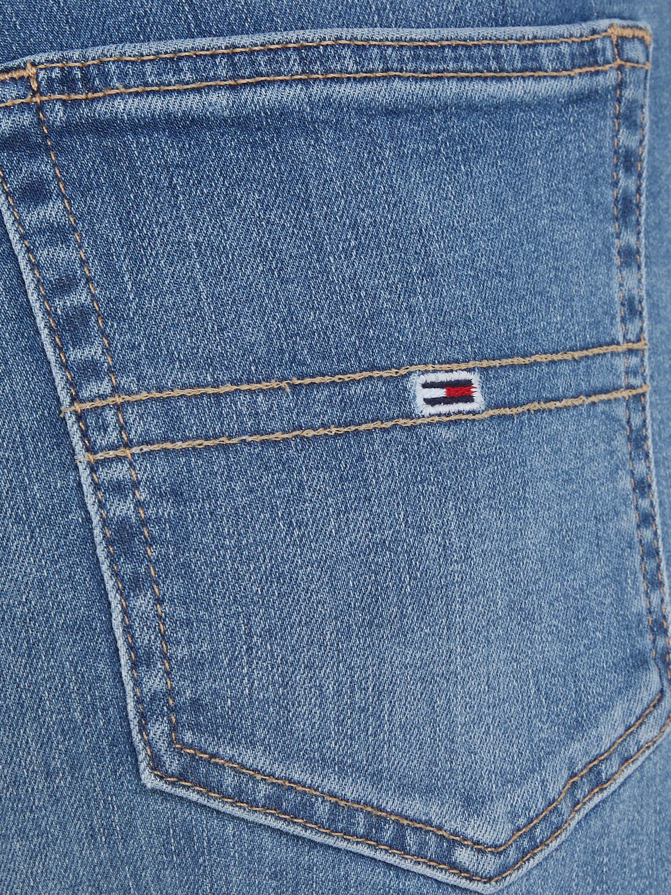 Tommy Jeans Straight-Jeans »Tommy Jeans JULIE - High Waist - Straight Jeans«, Gerade geschnittene denim Jeans mit hoher Taille und Tommy Logo-Badge