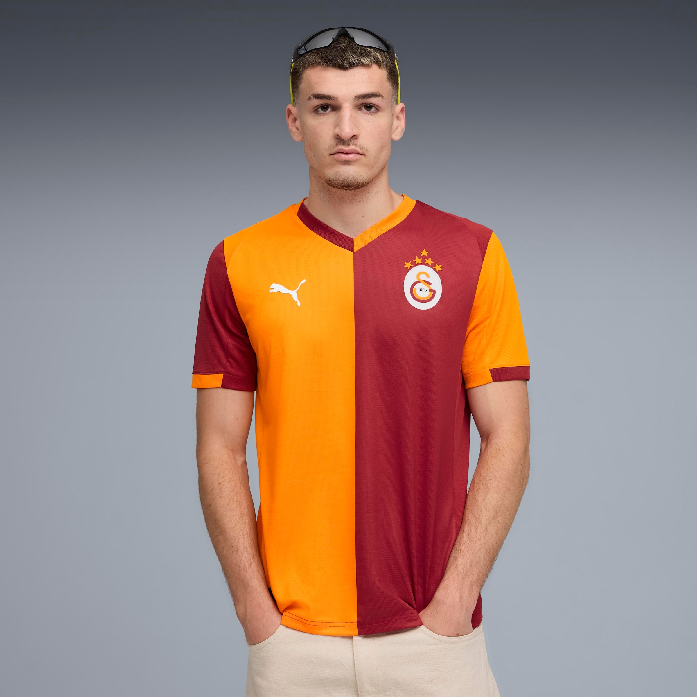 Image of PUMA Fussballtrikot "GSK HOME JERSEY REPLICA W/O SPONSOR WITH STAR" Fussball, Trikot, Kurzarm, Regular Fit, mit DryCELL-Technologie
