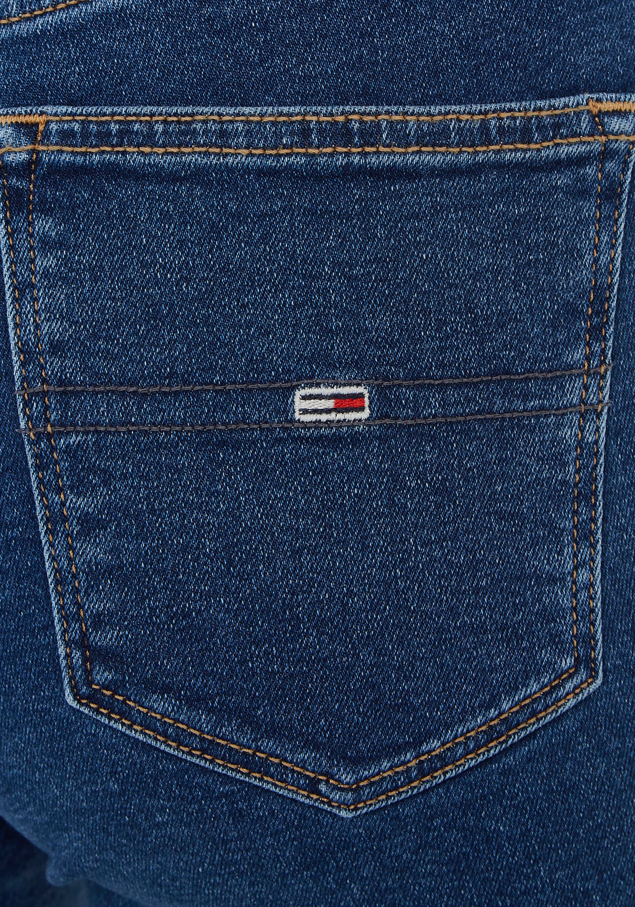 Skinny-fit-Jeans ♕ Tommy »Nora«, kaufen Passe Label-Badge & versandkostenfrei hinten Tommy mit Jeans Jeans