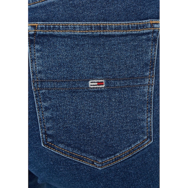 ♕ Tommy Jeans Skinny-fit-Jeans »Nora«, mit Tommy Jeans Label-Badge & Passe  hinten versandkostenfrei kaufen