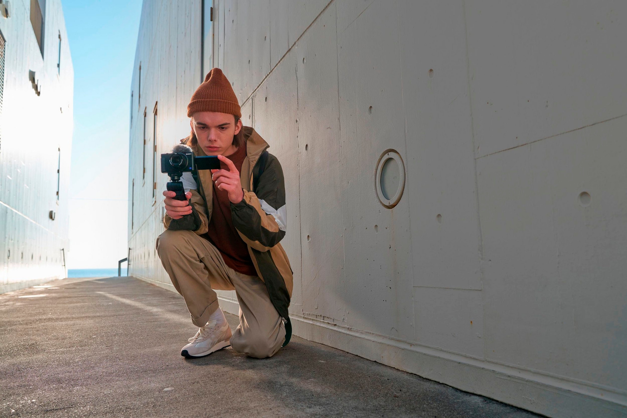 Sony Kompaktkamera »ZV-1« vielseitigen 24-70-mm , 20,1 , 2,7 fach fach x opt. Zoom , Bluetooth