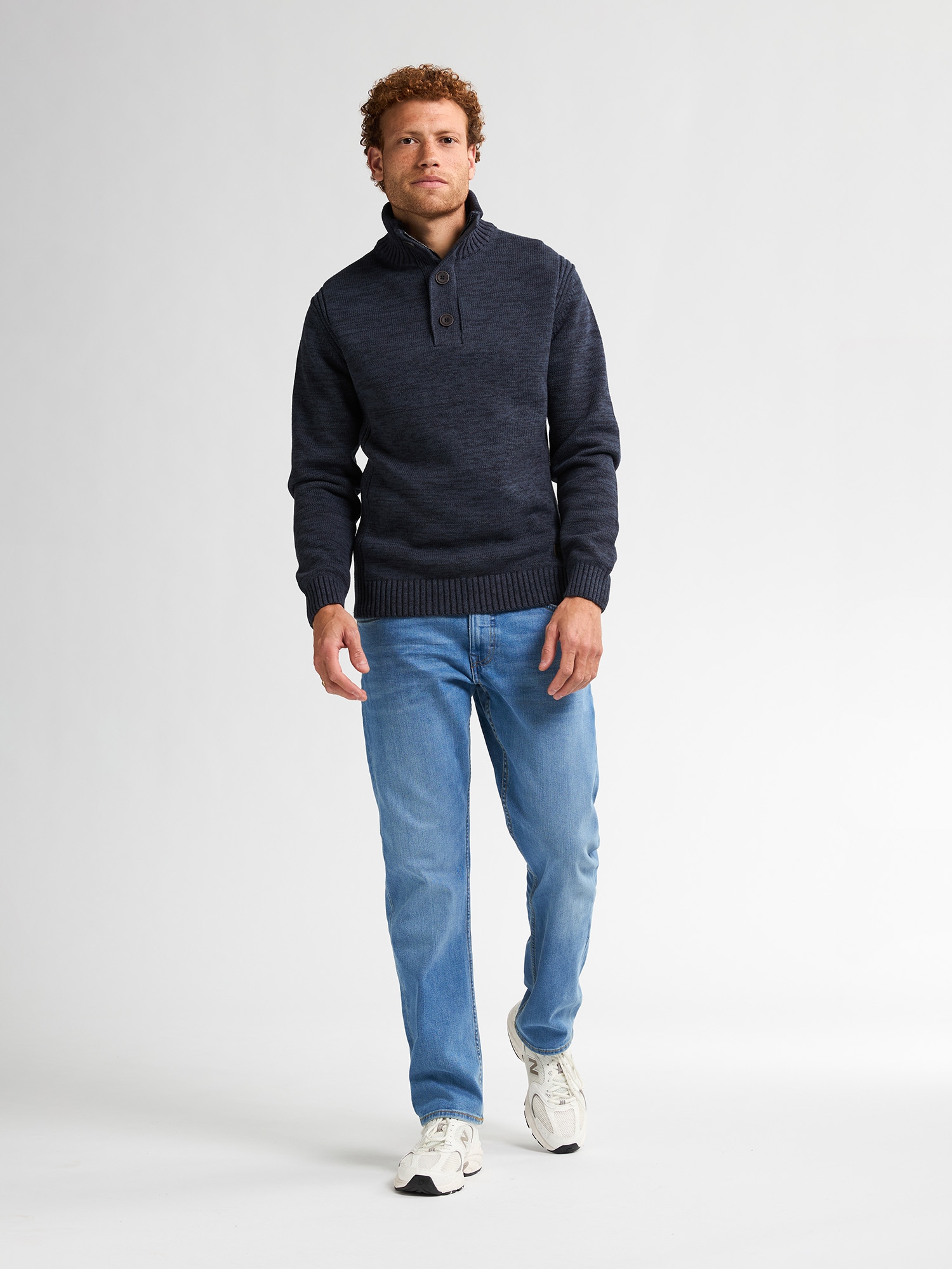 Petrol Industries Troyer Kragen mit Reiss- und Knopfverschluss