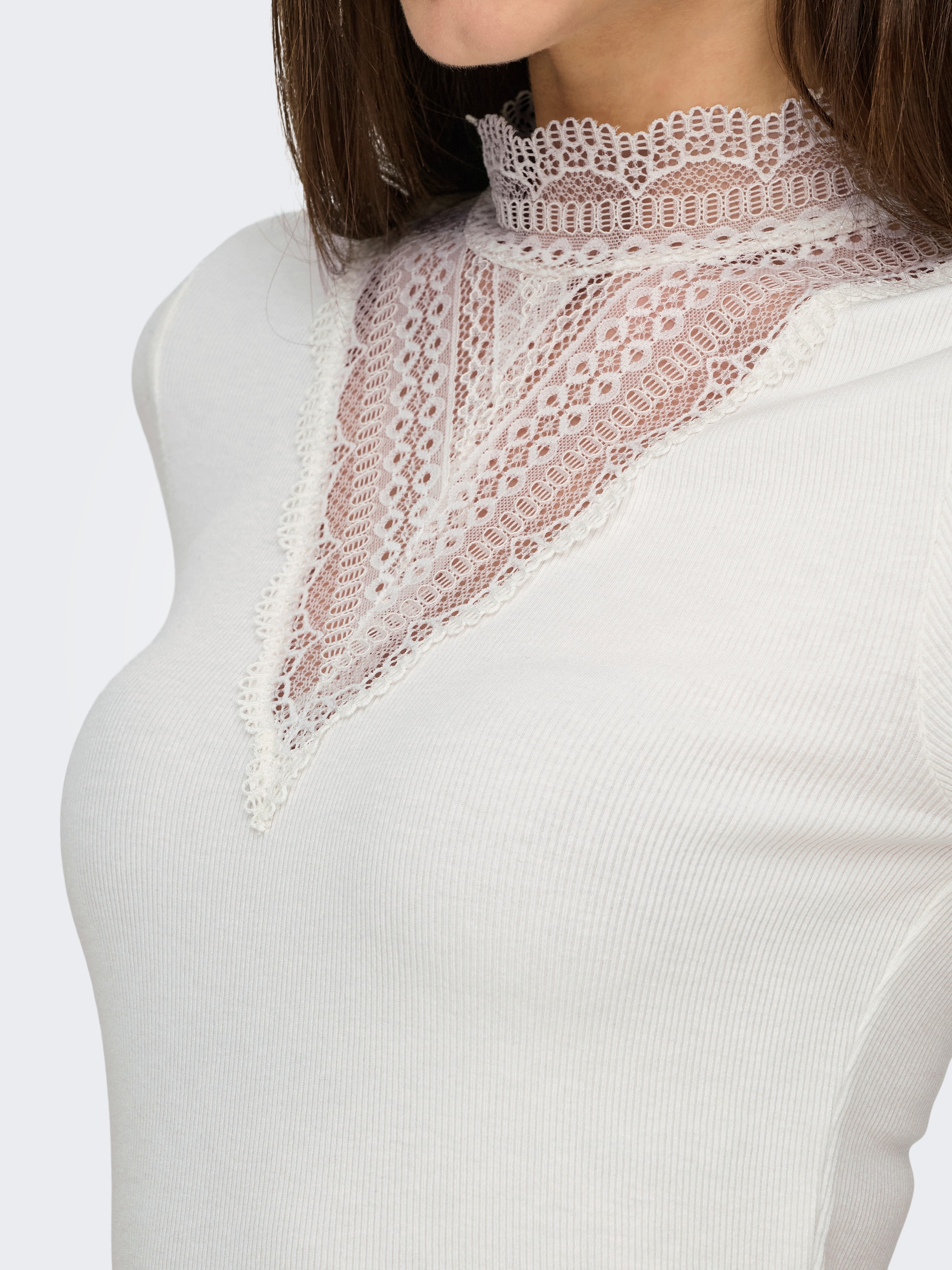 ONLY Chemise en dentelle »ONLTILDE HIGHNECK S/S TOP JRS NOOS«