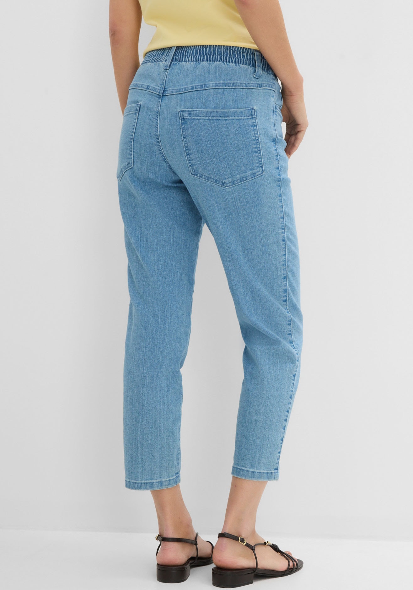 bonprix Jeans droit Paquet, 2 gerades Bein, mit erhöhtem Gummibund, in Stretch-Qualität