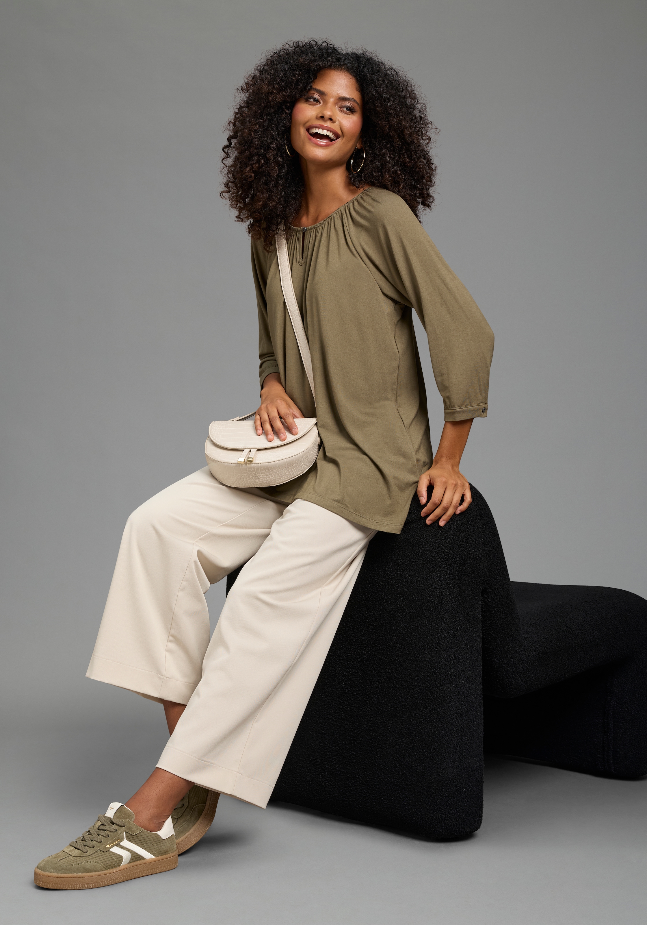 Laura Scott T-shirt tunique coupe en A, longueur couvrant les fesses, mélange viscose élastique