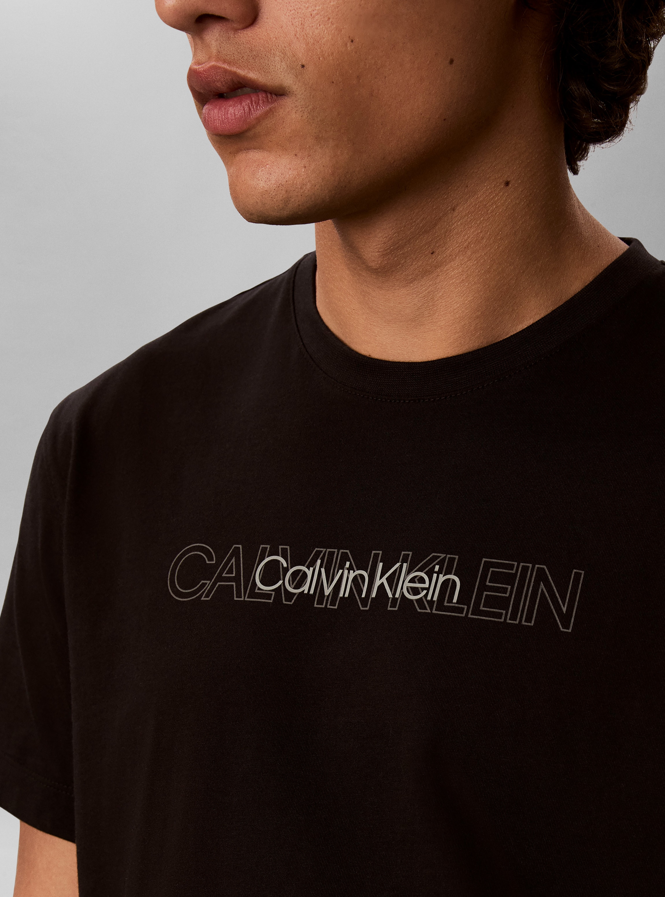 Calvin Klein Jeans T-Shirt »REPEAT LOGO GRAPHI« Regular fit mit Rundhalsausschnitt