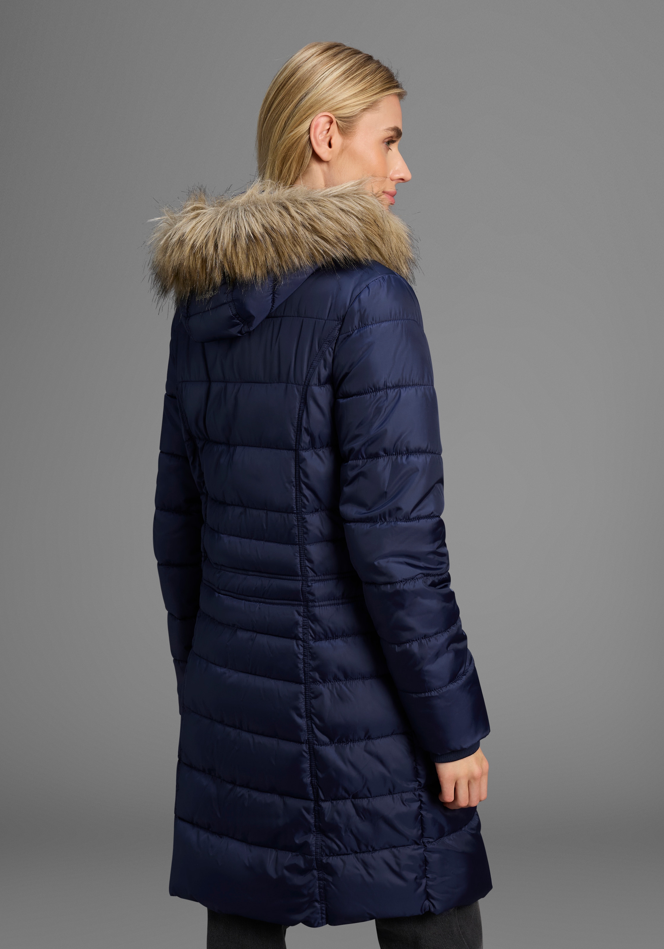 KangaROOS Steppjacke, mit Kapuze, figurbetonter Schnitt, mit Reissverschlusstaschen