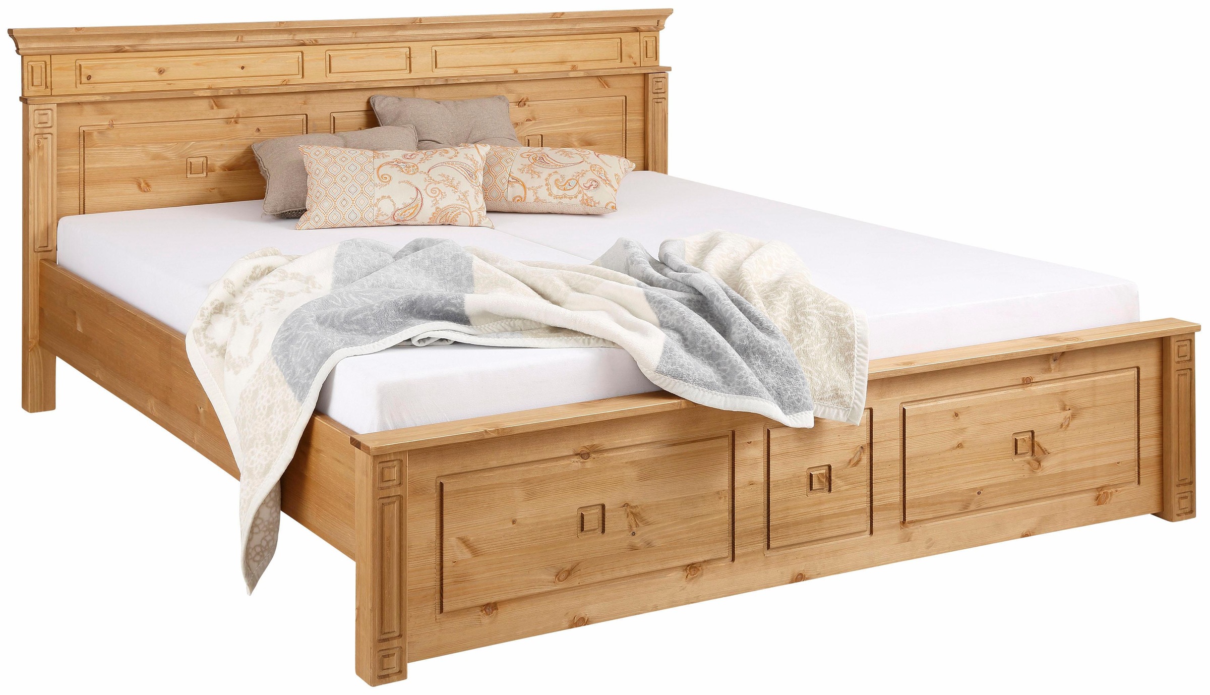 Image of Home affaire Holzbett »Vinales«, in 2 verschiedenen Farben bei Ackermann Versand Schweiz