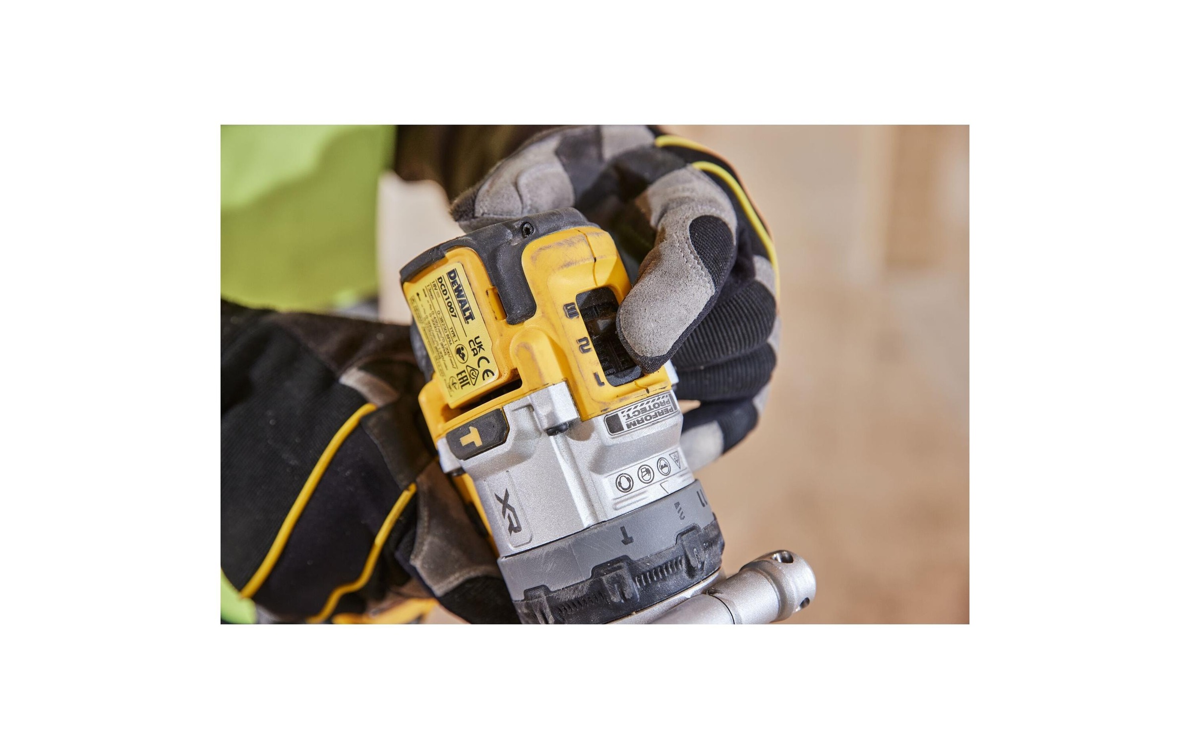 DeWalt Akku-Schlagbohrschrauber »18 V DCD1007NT-XJ Ohne Akku«, Softgriff, LED