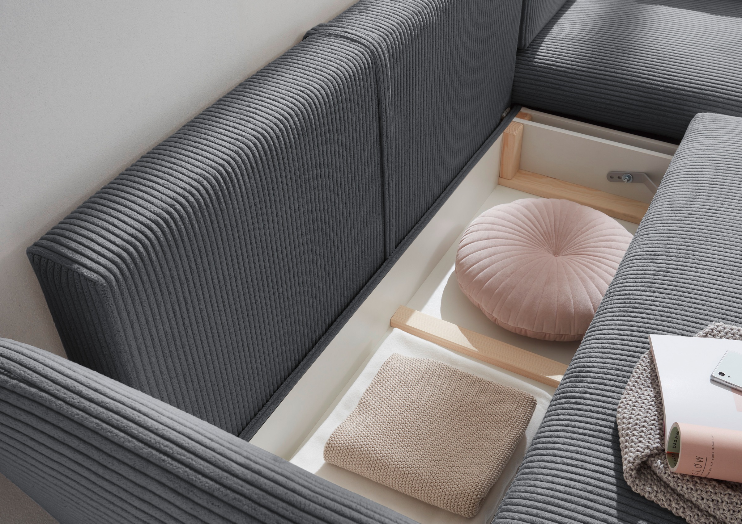 GOODproduct Ecksofa »MERLE, 258 cm, L-Form, traumhafter Cord,« mit Bettfunktion und Bettkasten, Liegefläche 224 x 139