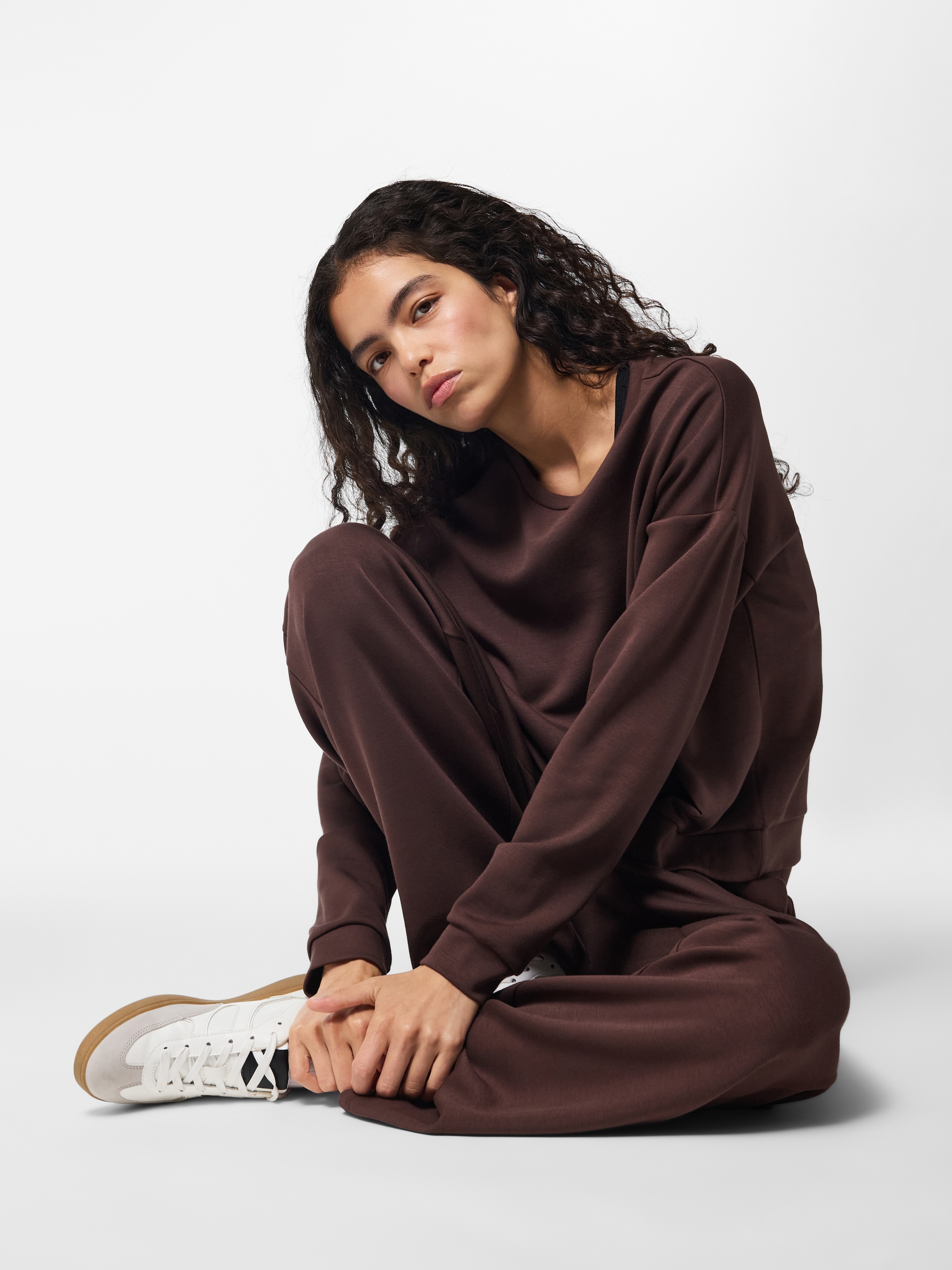 pieces Pantalon sweat »PCMICHELLE SCUBA HW PANTS SWT NOOS BC«  mélange de matériaux