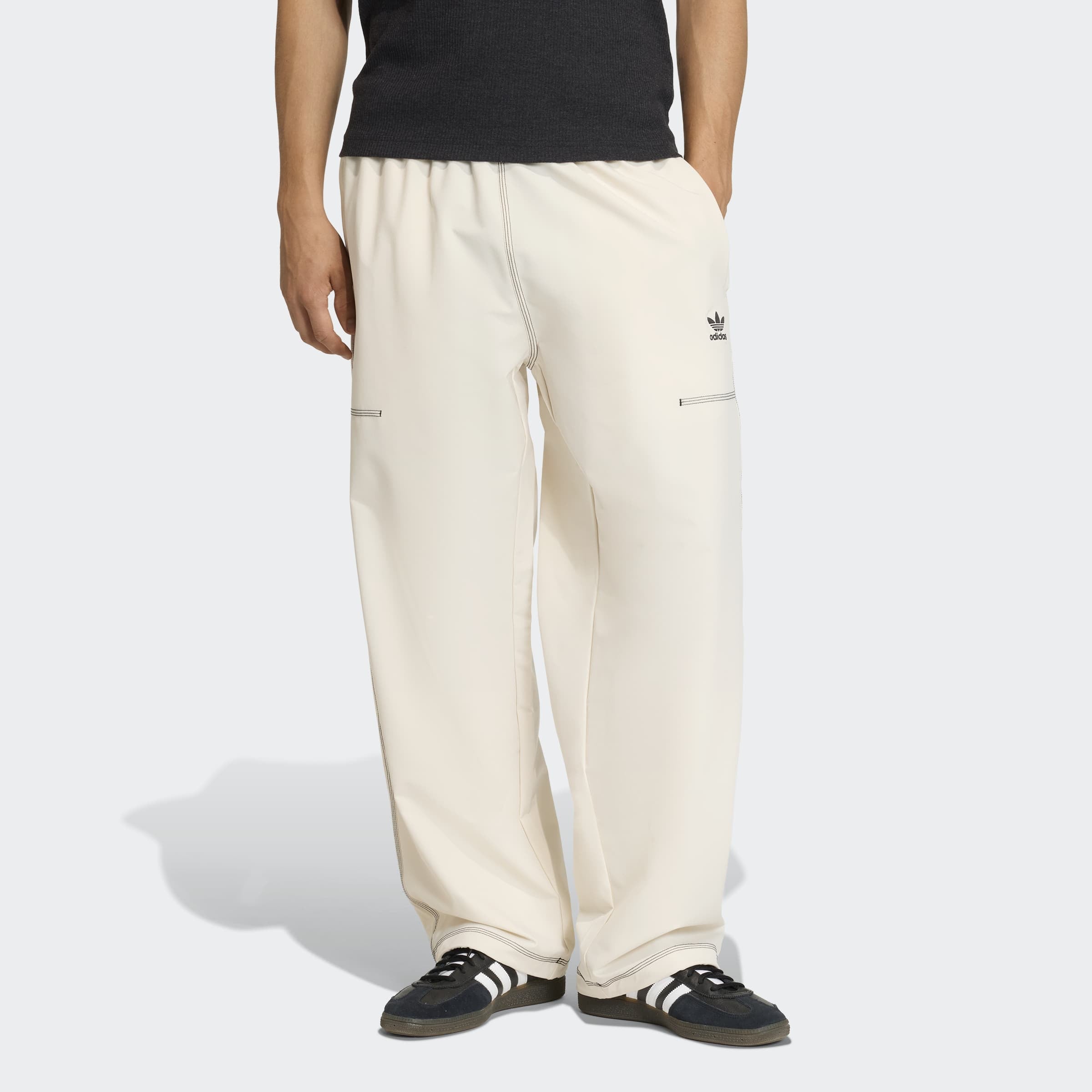 Image of adidas Originals Sporthose "TREFOIL ESSENTIALS, GEWEBTES MATERIAL"