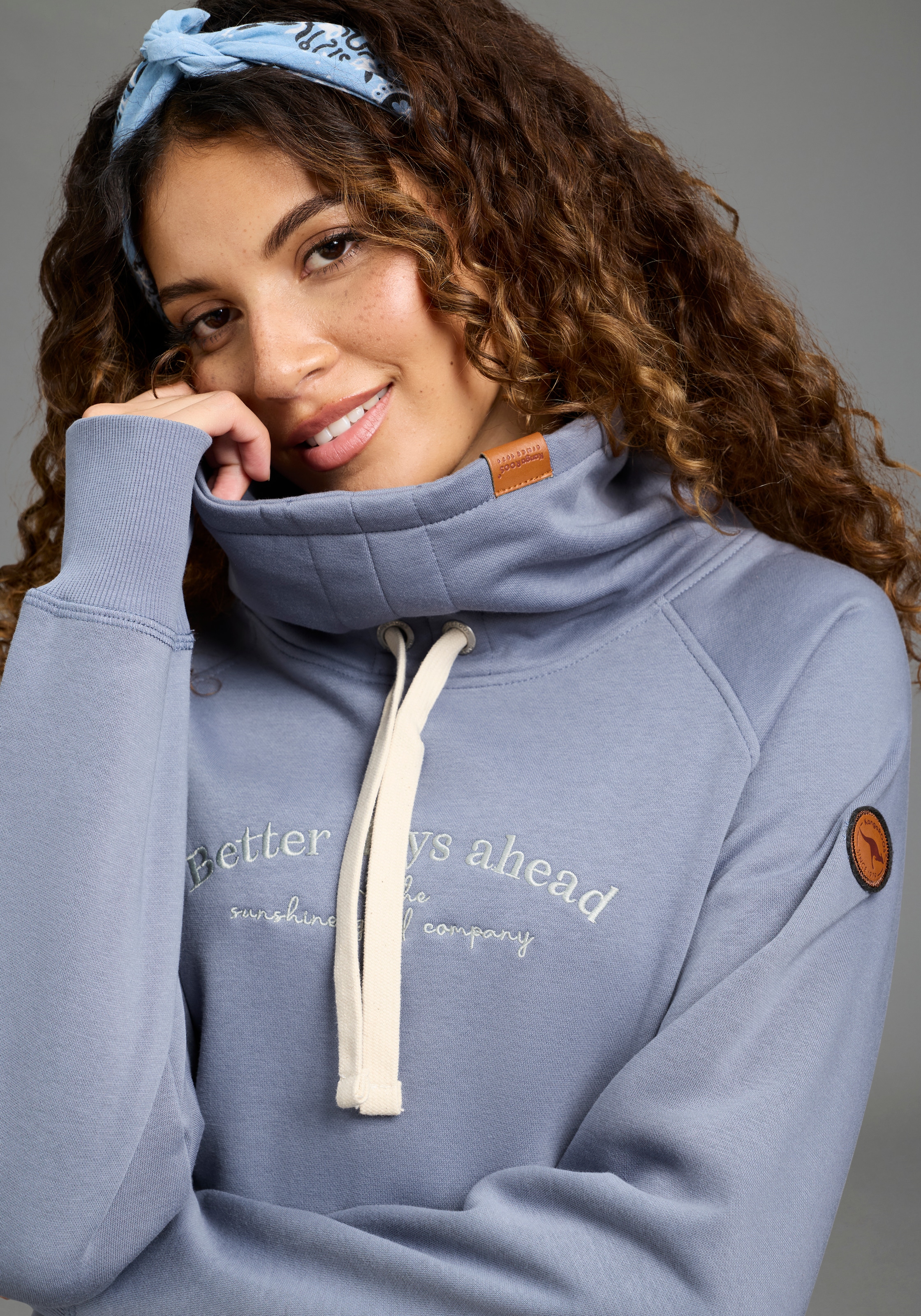 KangaROOS Sweat-shirt , avec col châle haut, forme mi-hanche, manches longues, aussi en grandes tailles

