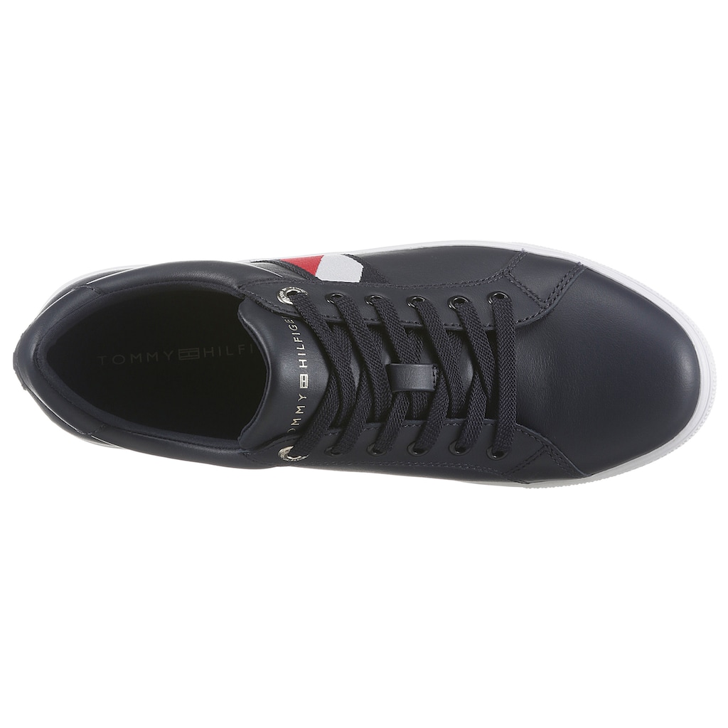 Tommy Hilfiger Sneaker »CORPORATE TOMMY CUPSOLE«, mit seitlichen Streifen, Freizeitschuh, Halbschuh, Schnürschuh