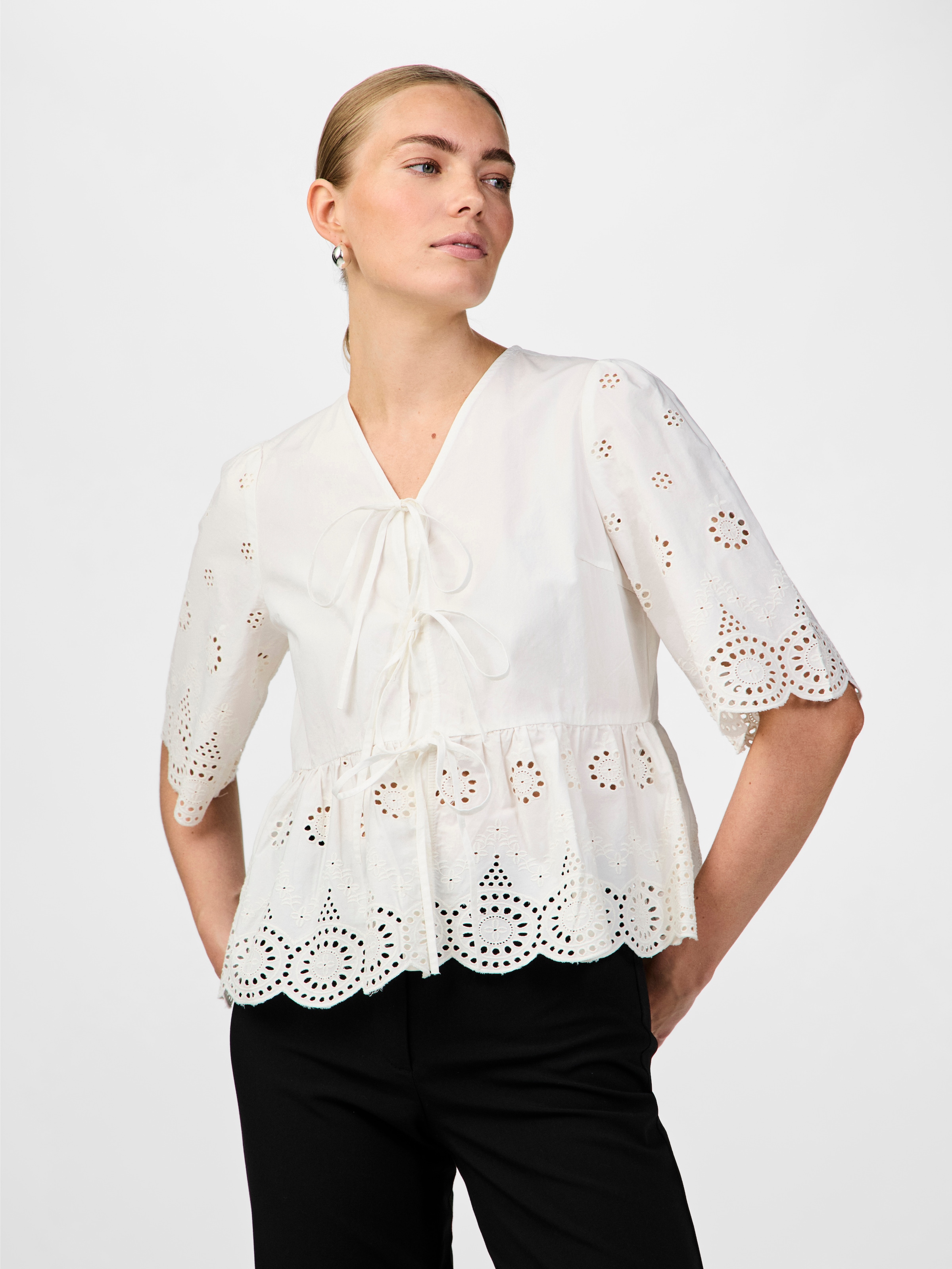 Y.A.S Blouse en dentelle »YASCORNELIA 2/4 TIE TOP S. NOOS« Baumwolle, regular fit