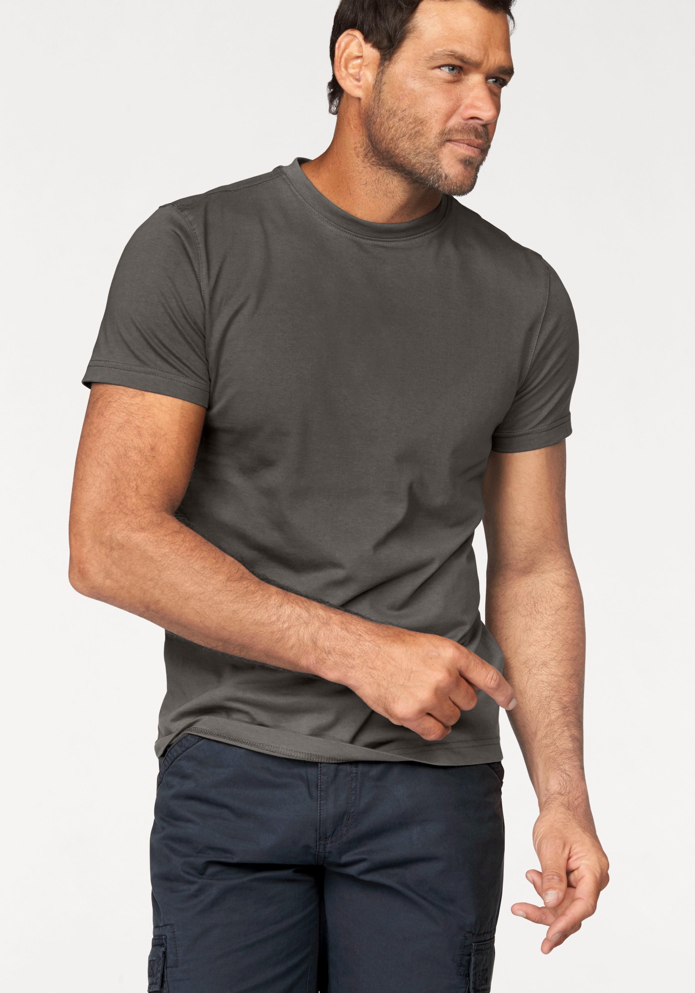 Man's World T-Shirt »neue Farben!«, (3er-Pack), Kurzarm, unifarben, Rundhals, aus Baumwolle