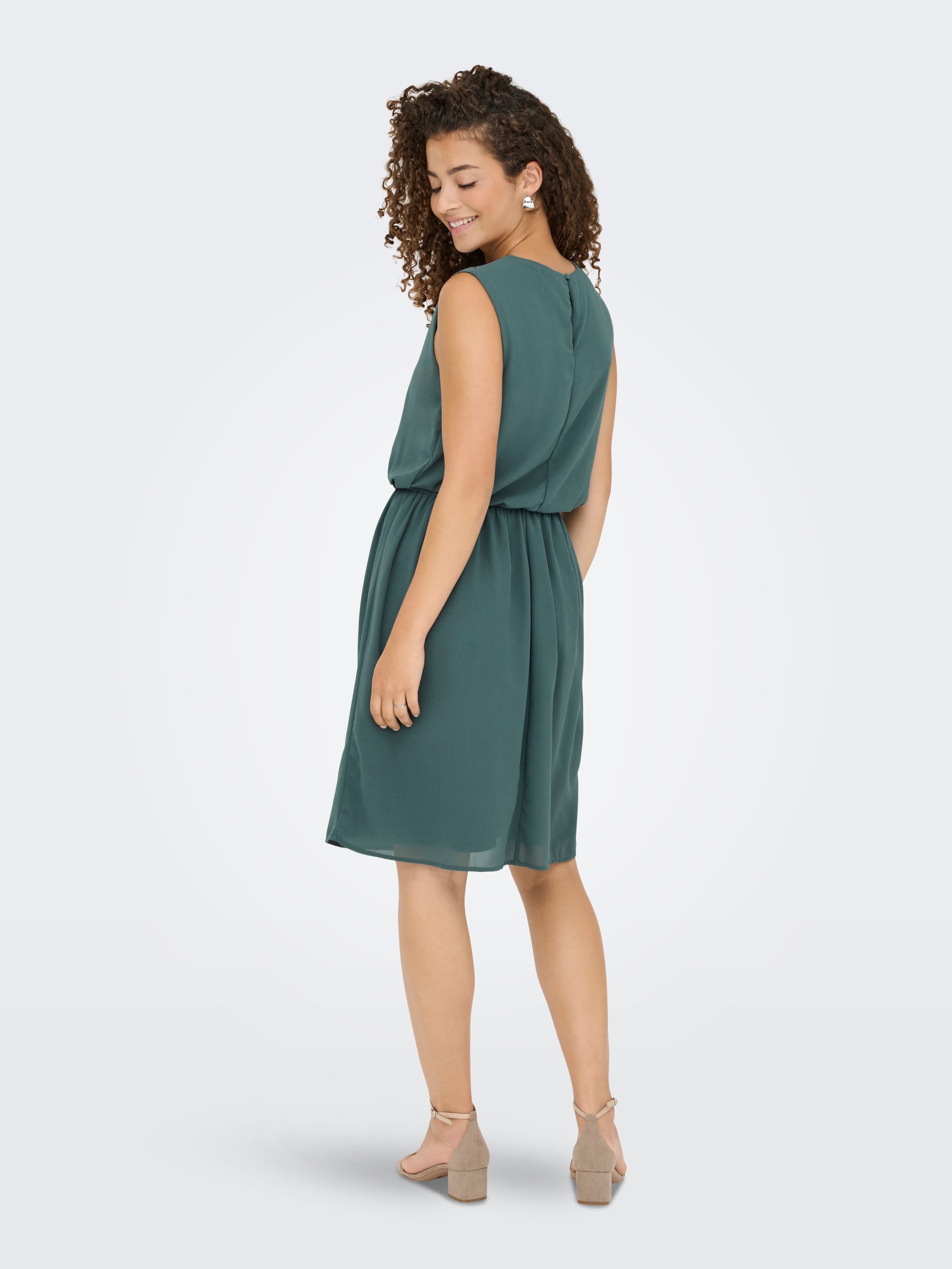 ONLY Mini-robe »ONLSTINNA LIFE SL DETAIL DRESS WVN« Sommerkleid