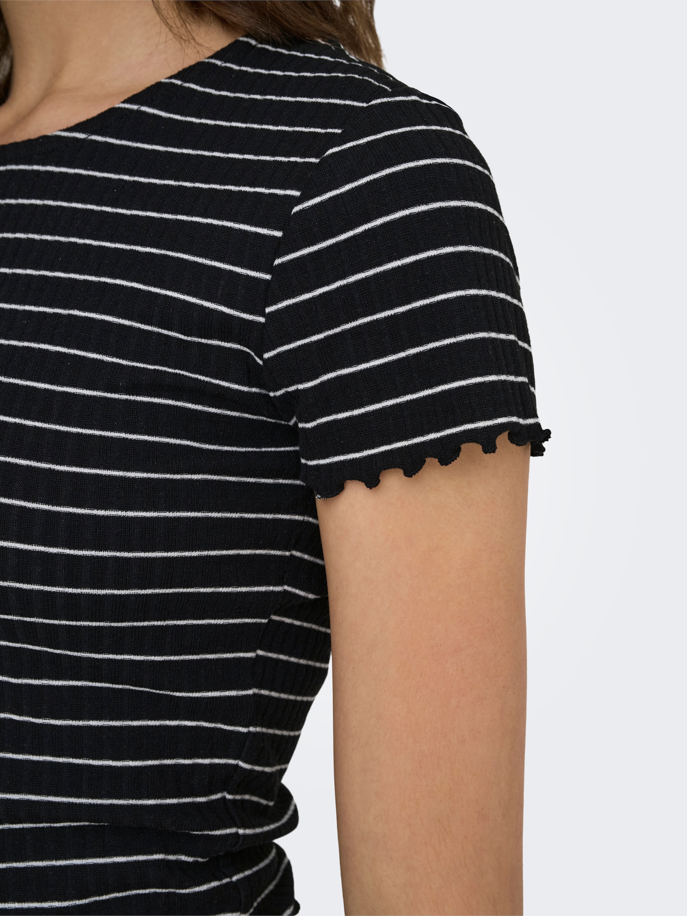 ONLY Rundhalsshirt »ONLEMMA STRIPE S/S TOP«