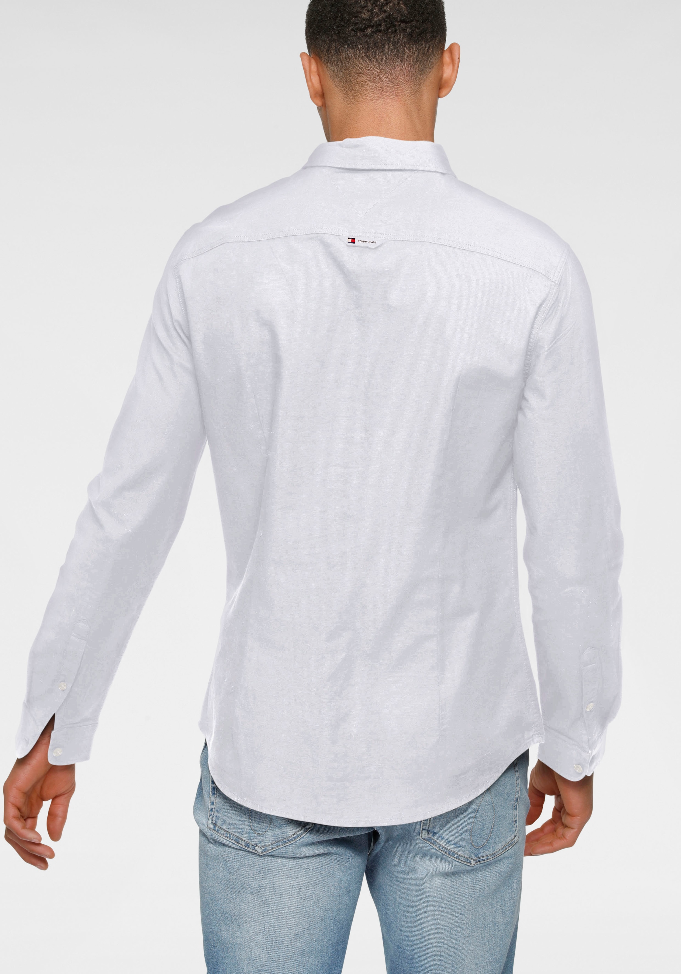 Tommy Jeans Langarmhemd »TJM Slim Stretch Oxford Shirt«, mit Flaglabel auf der Brust